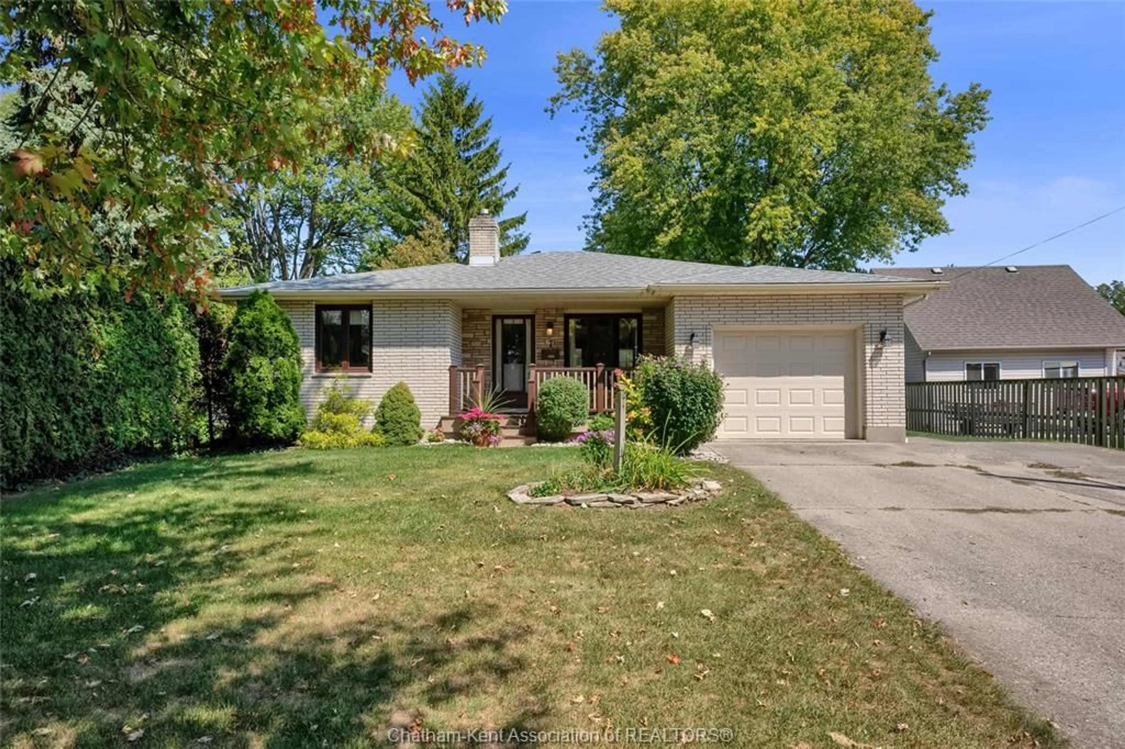 Unknown for 7 Lawson Dr, Chatham Ontario N7L 2R1