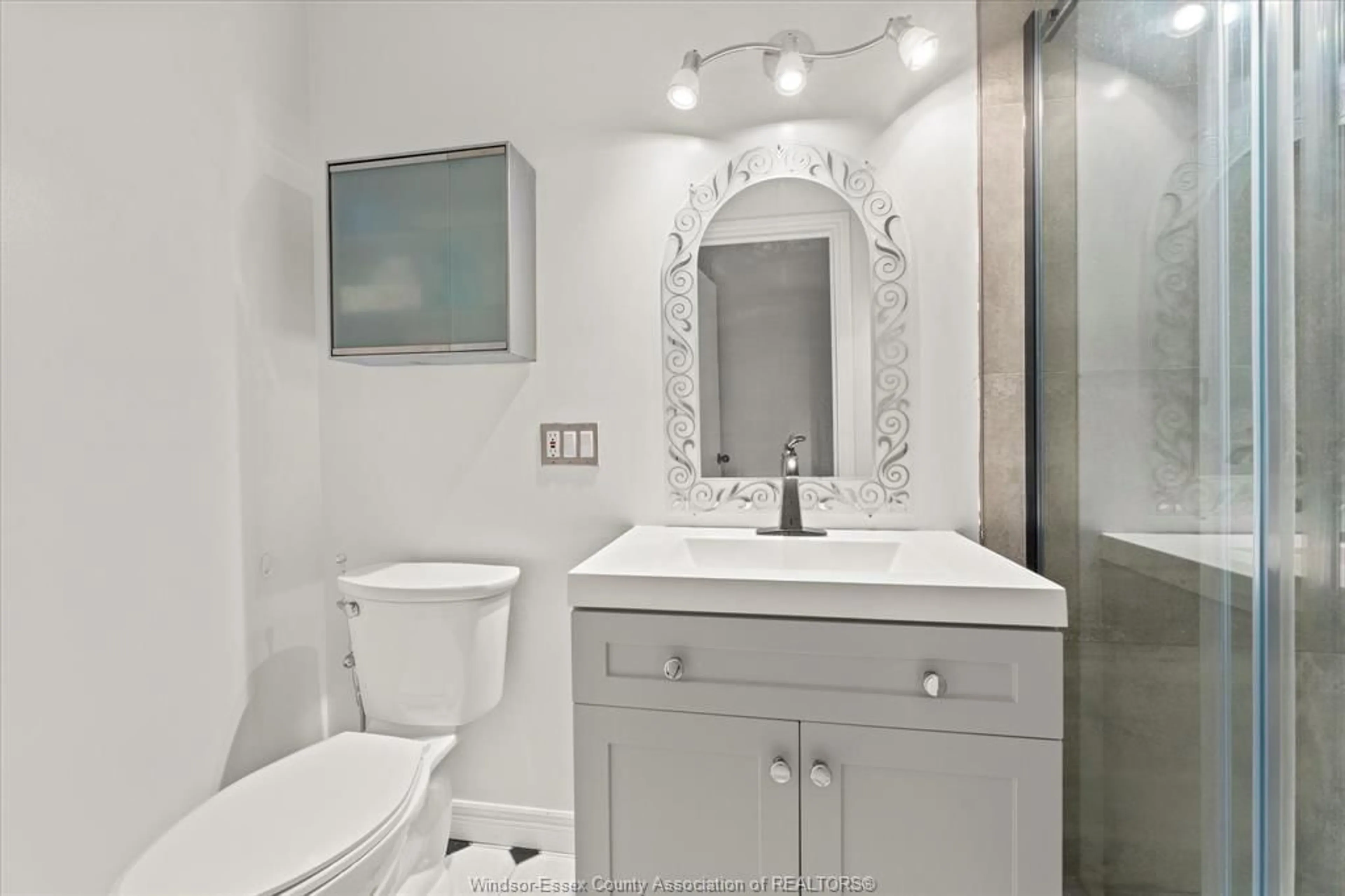 Standard bathroom, ceramic/tile floor for 5753 BISHOP St, LaSalle Ontario N9H 1N8