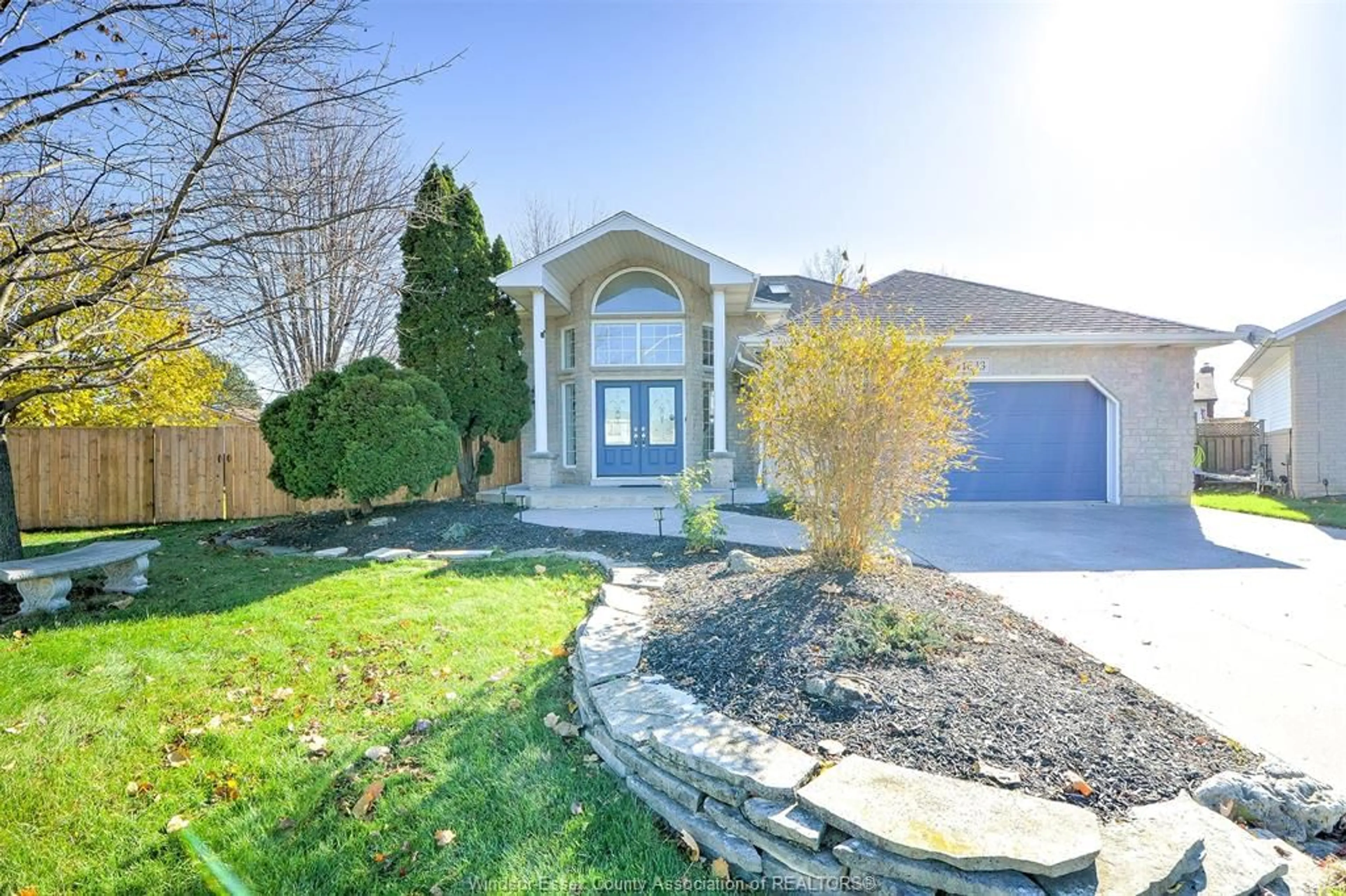 Unknown for 1633 CHERRYWOOD St, Lakeshore Ontario N0R 1A0