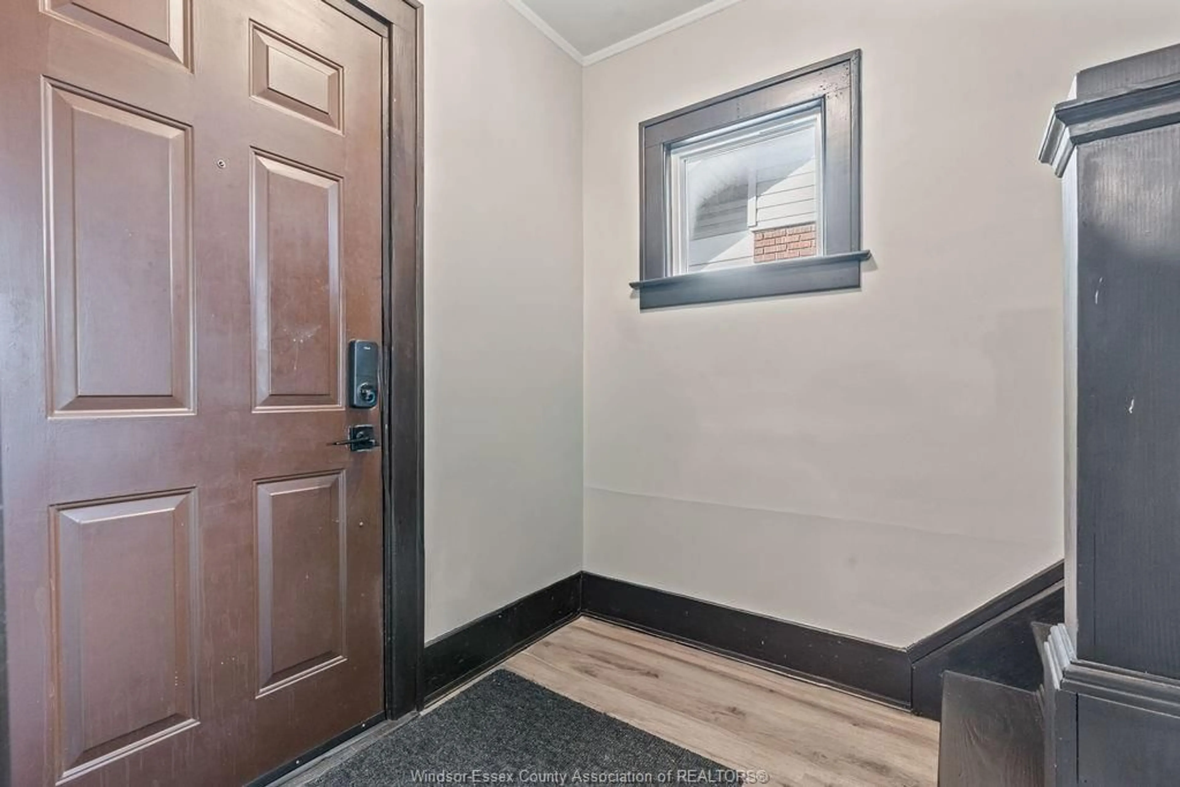 Indoor entryway for 1244 MARENTETTE, Windsor Ontario N8X 4C6