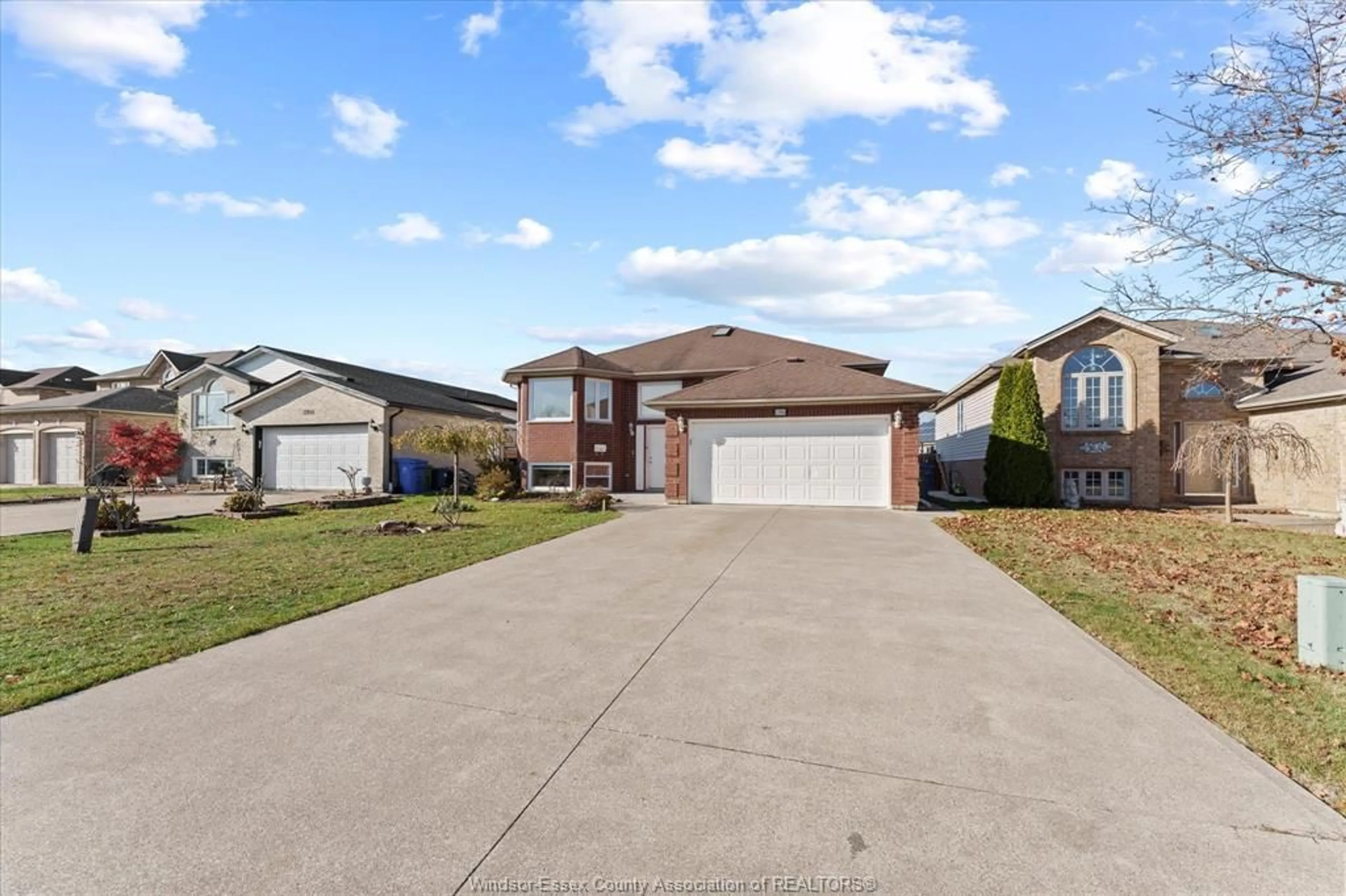 Unknown for 12906 Lamire St, Tecumseh Ontario N8N 4W1