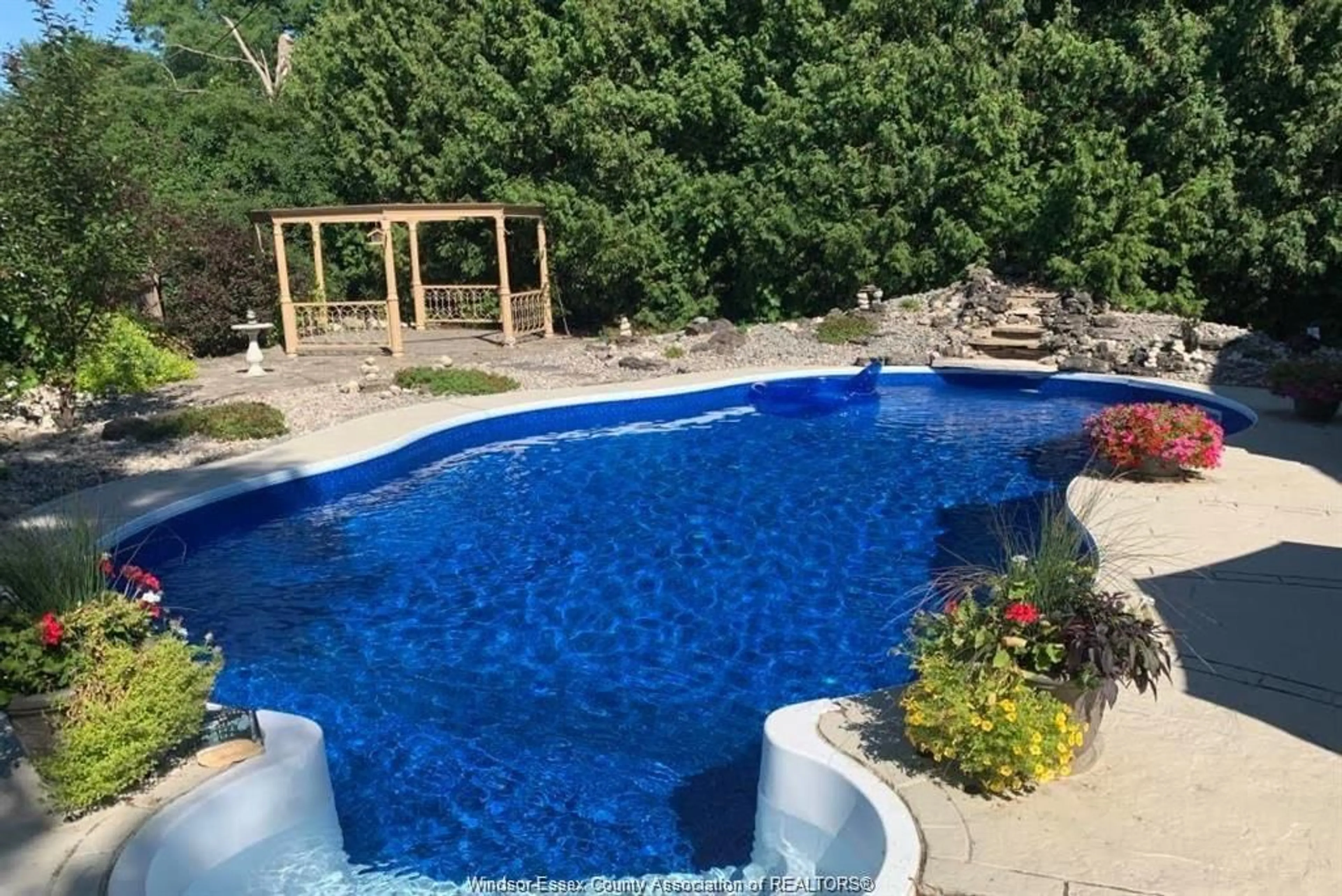 Pool for 222 Donalda Crt, Tecumseh Ontario N8N 3K2
