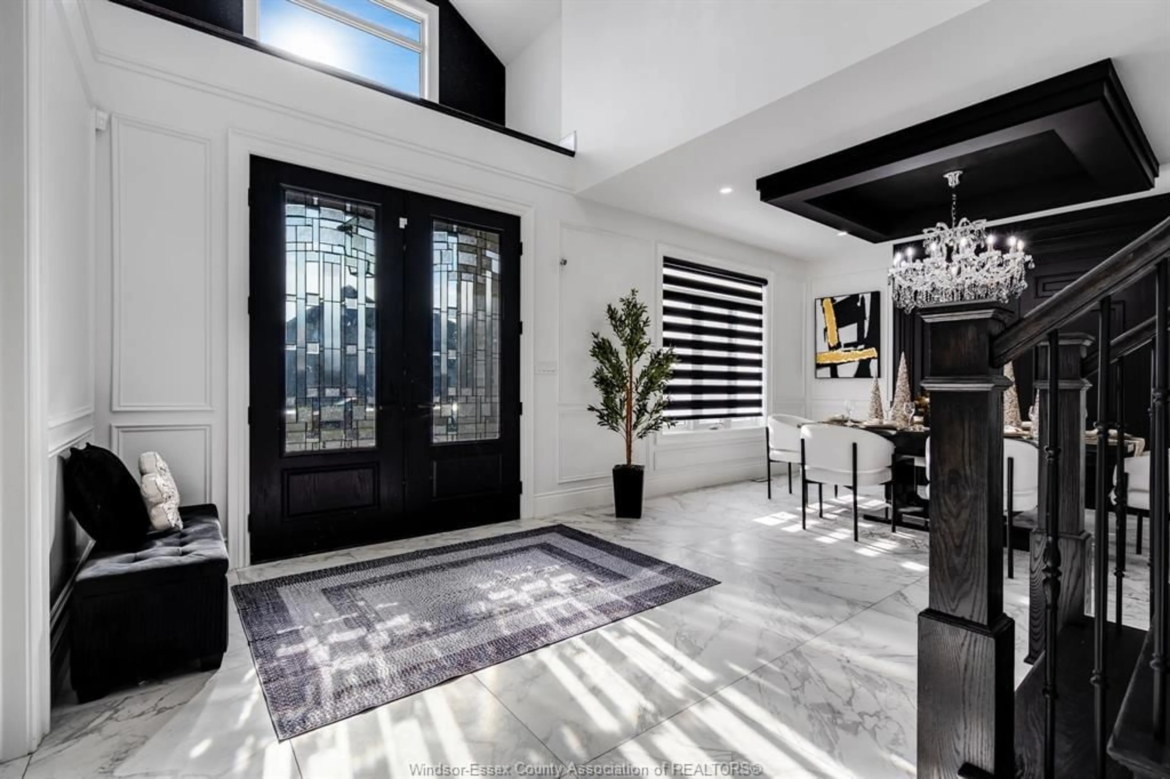 Indoor entryway for 364 Water, Lakeshore Ontario N8L 1A7