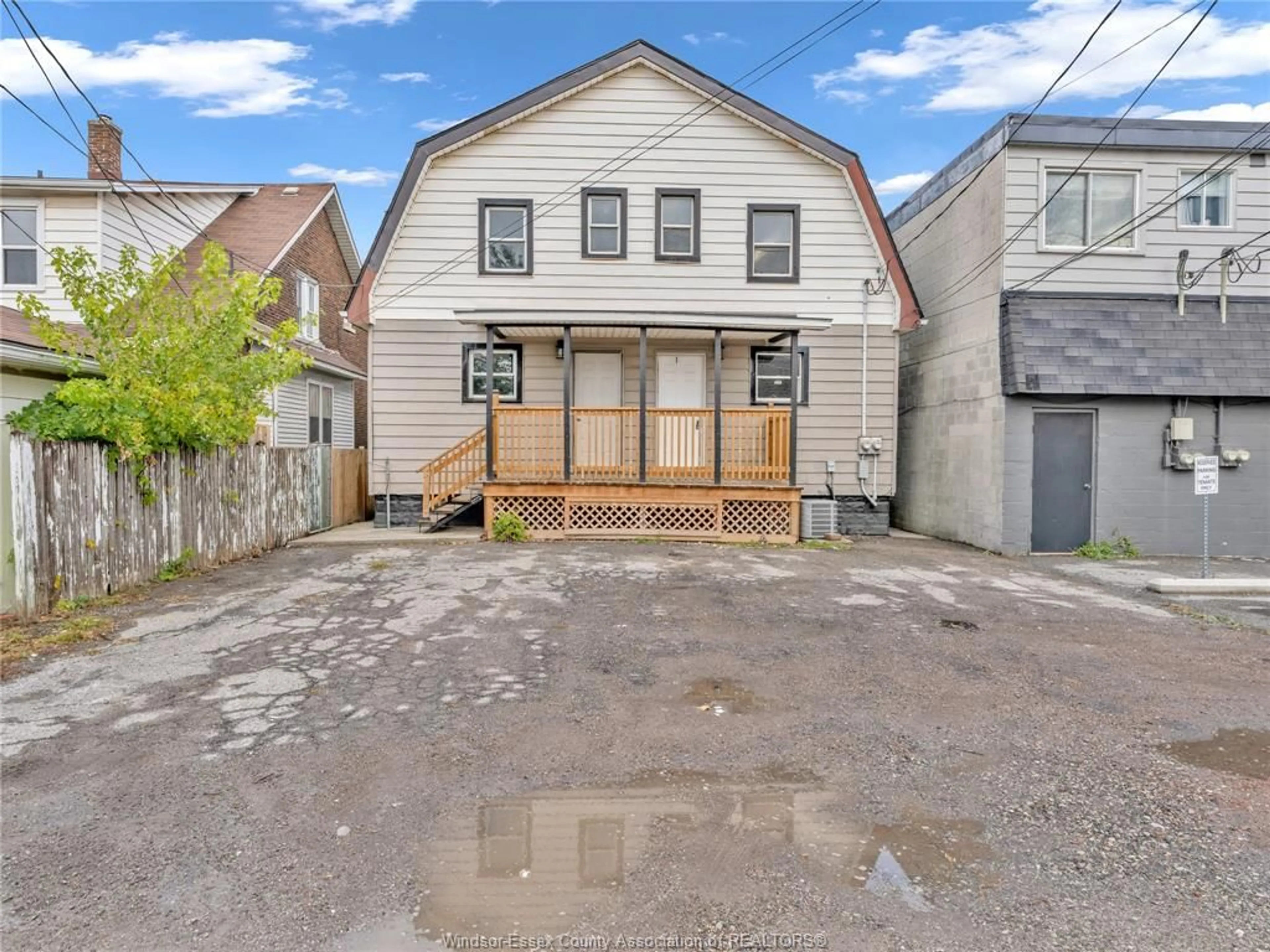 A pic from outside/outdoor area/front of a property/back of a property/a pic from drone, street for 2177-2181 HOWARD Ave, Windsor Ontario N8X 3T9