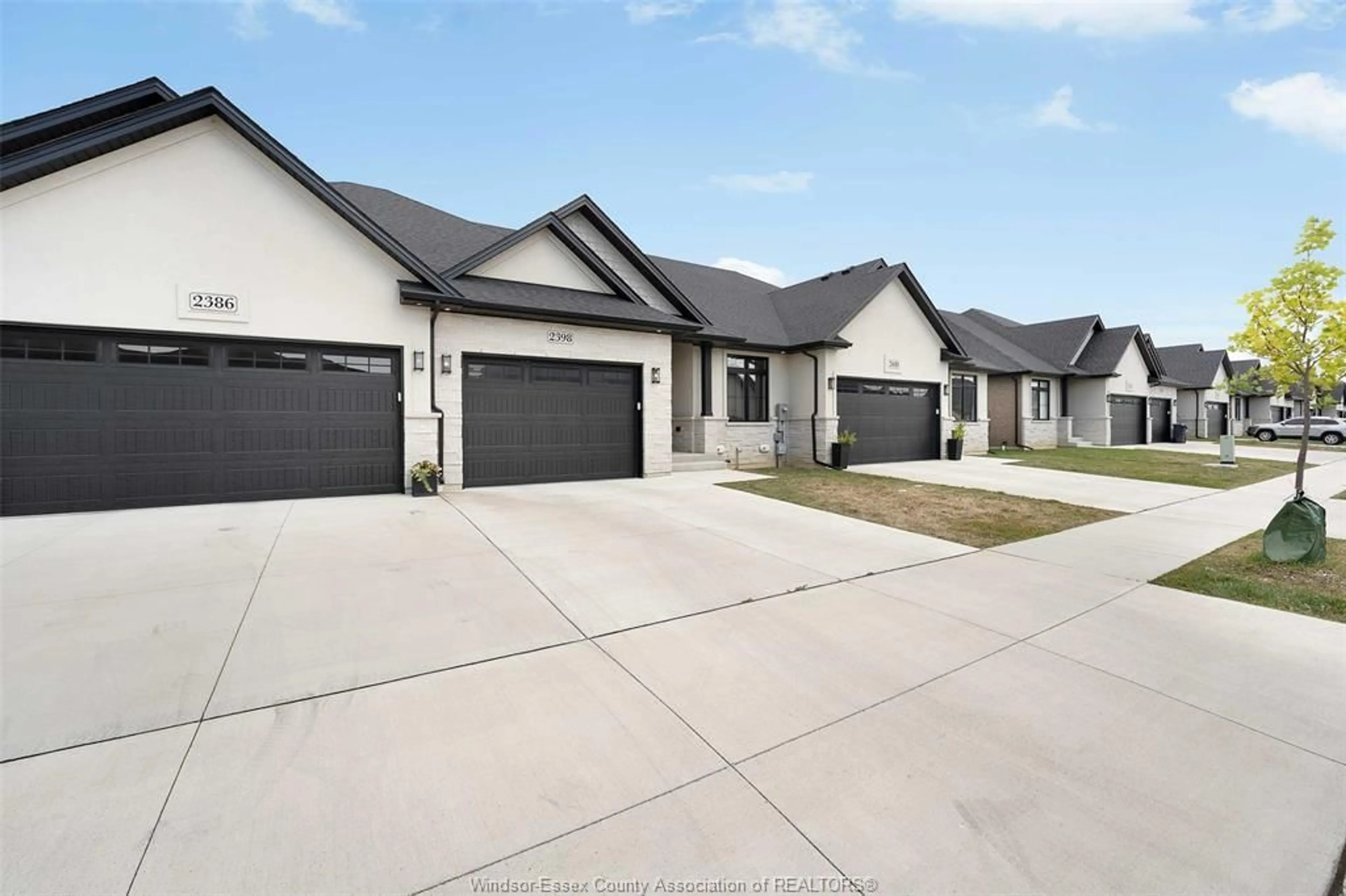 Unknown for 2398 Barkley, Windsor Ontario N8P 0E9