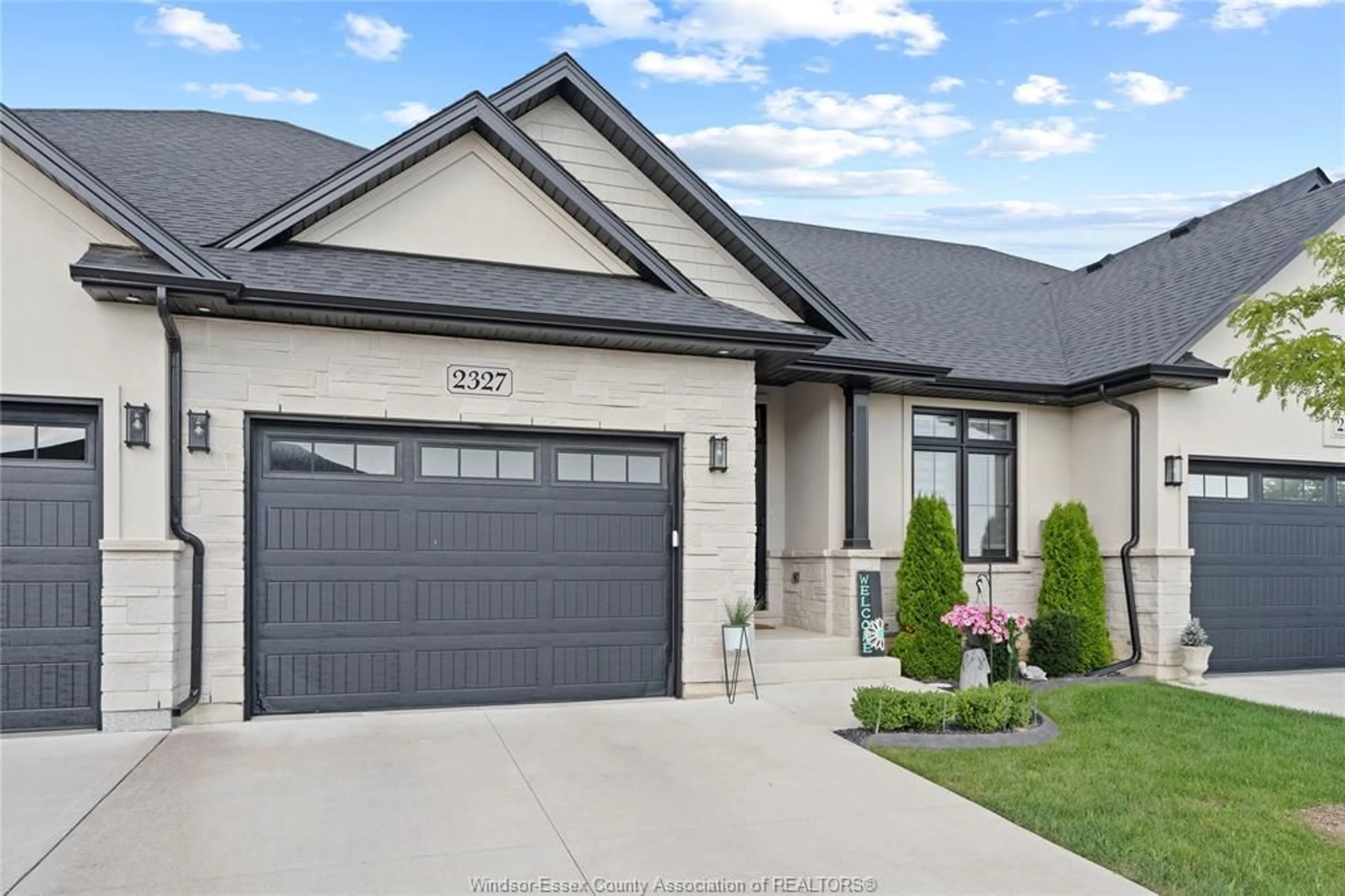 Home with vinyl exterior material, street for 2327 CLEARWATER Ave, Windsor Ontario N8P 0G3