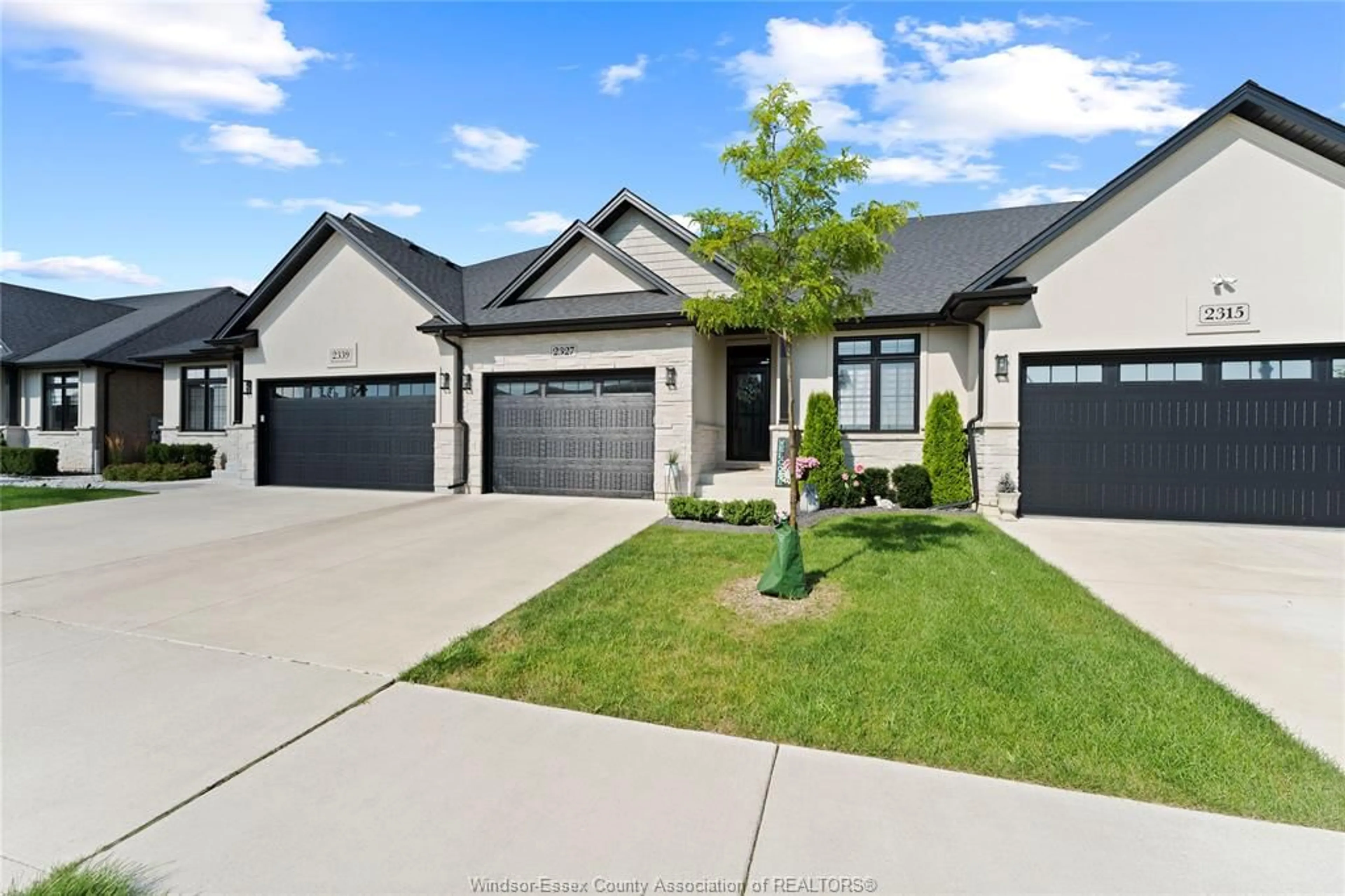 Unknown for 2327 CLEARWATER Ave, Windsor Ontario N8P 0G3