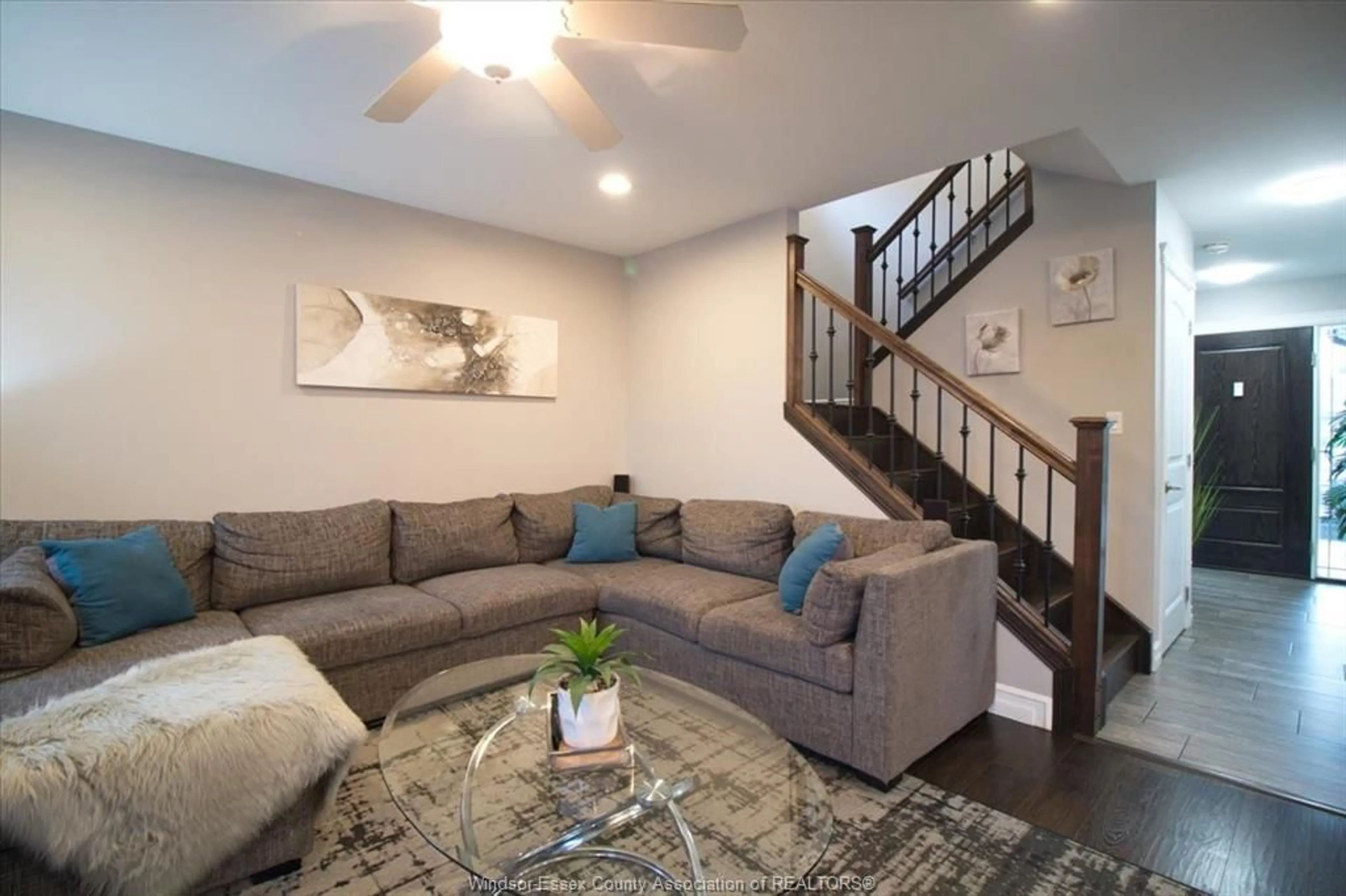 Living room with furniture, unknown for 235 BRISTOL Dr, Chatham Ontario N7M 6K9