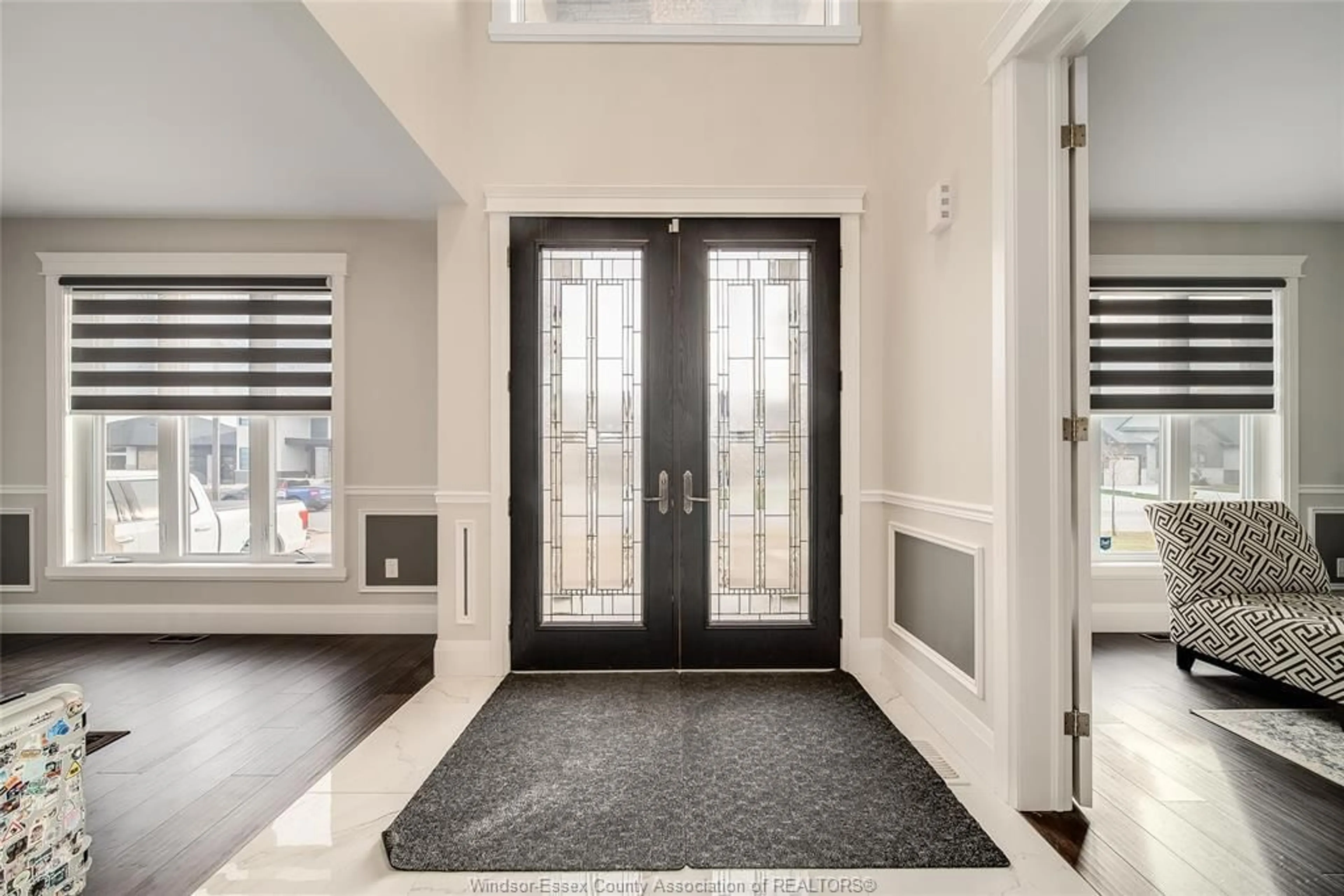 Indoor entryway for 336 BENSON Crt, Amherstburg Ontario N9V 0A8