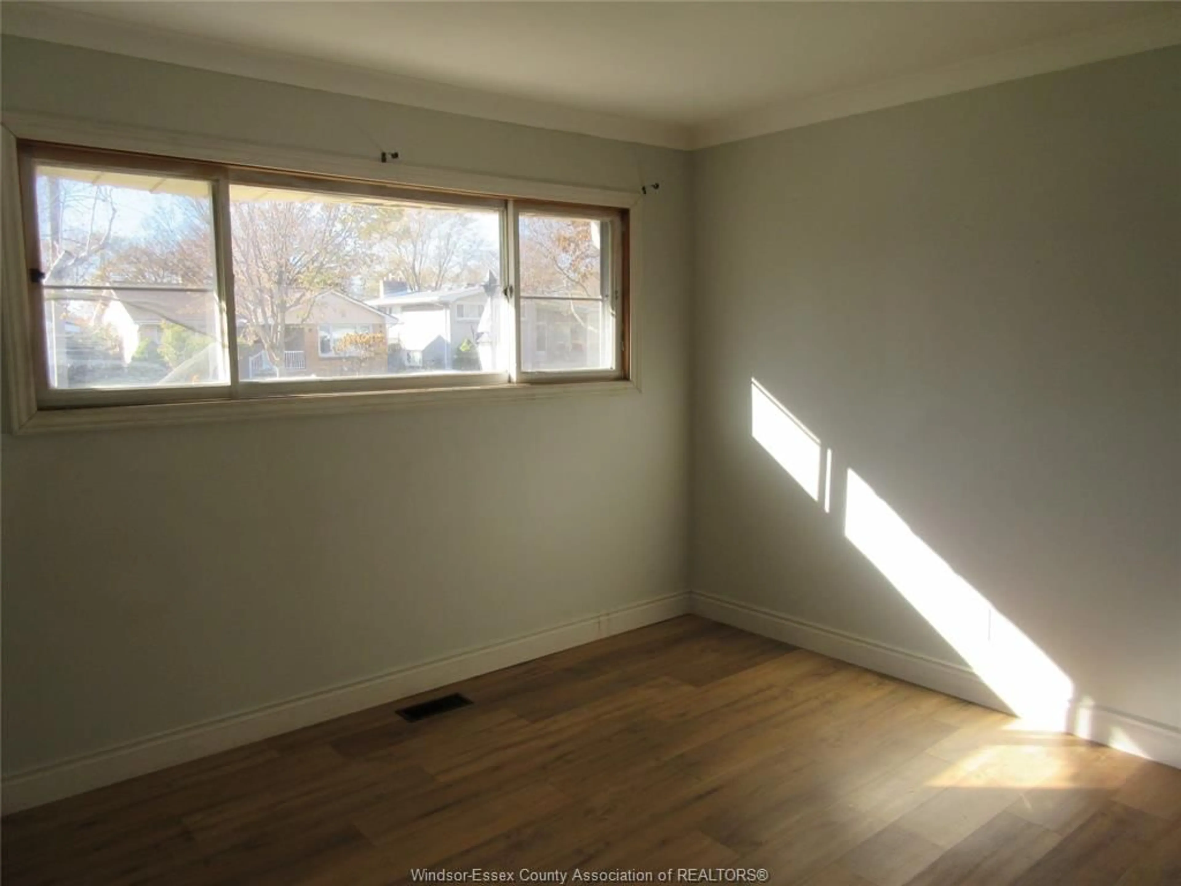 A pic of a room for 472 CHRISTOPHER, Windsor Ontario N8S 3X2