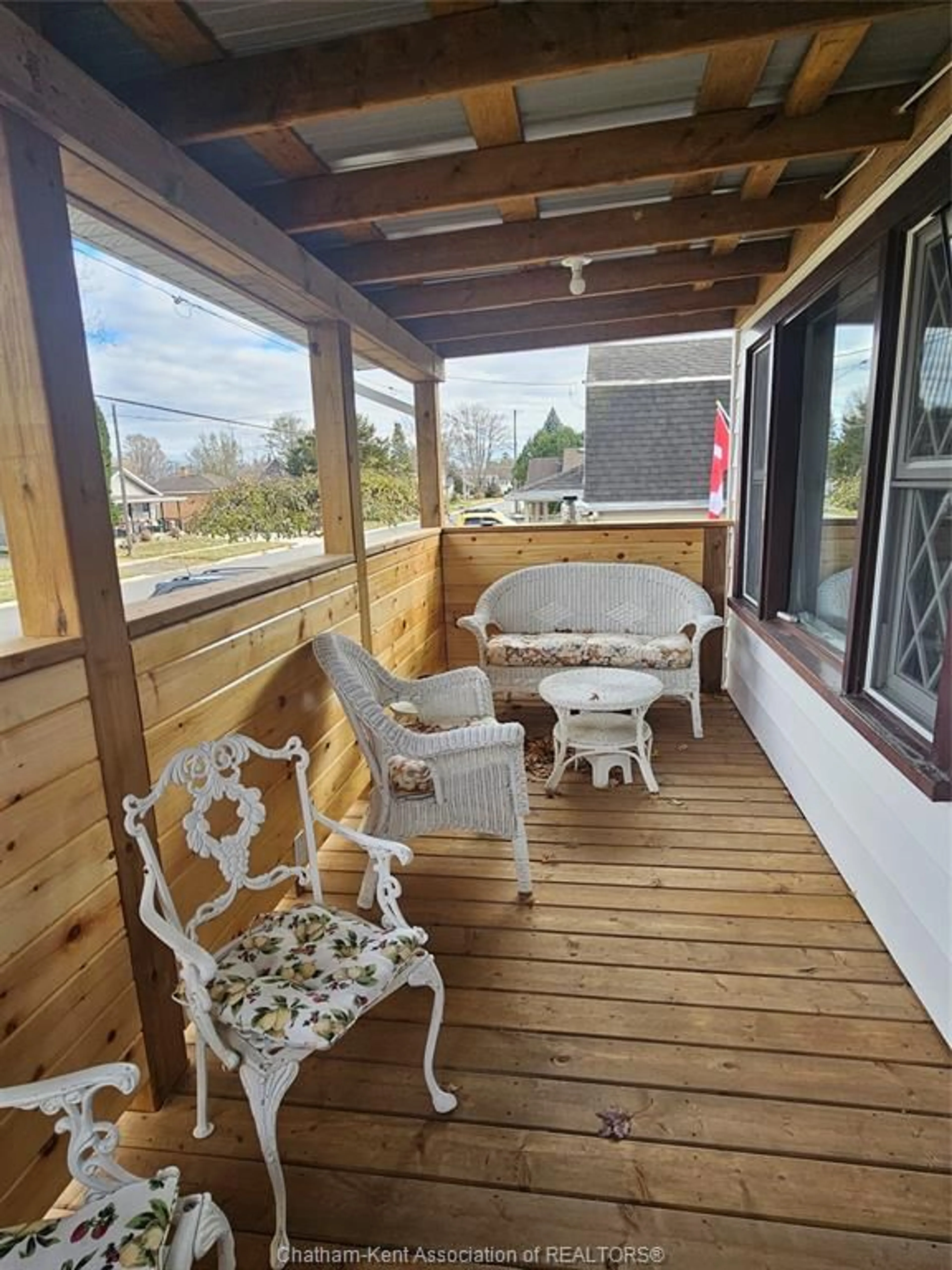 Patio, unknown for 250 Woods St, Chatham Ontario N7L 3R5