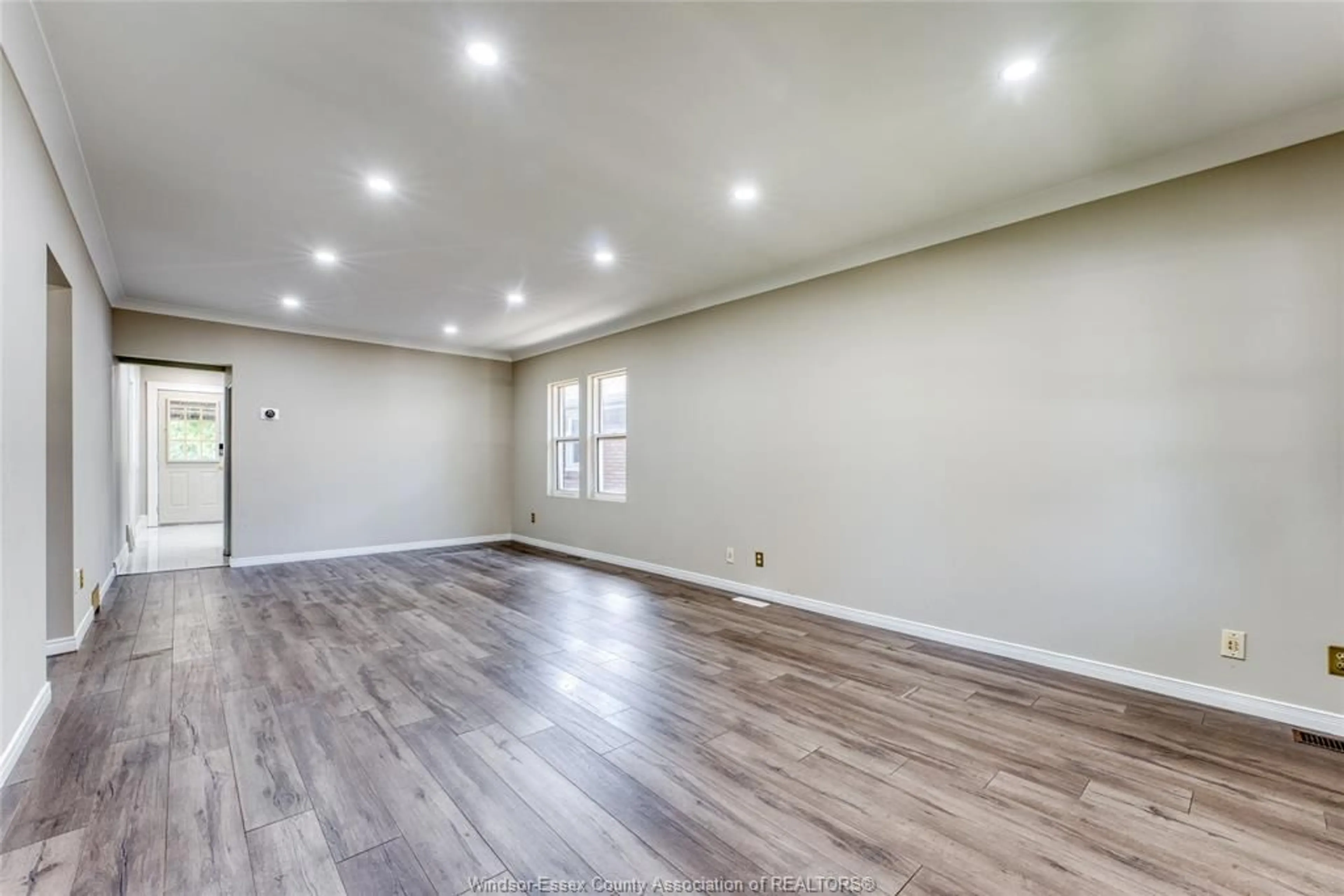 A pic of a room for 3243 MILLEN, Windsor Ontario N9G 1T1