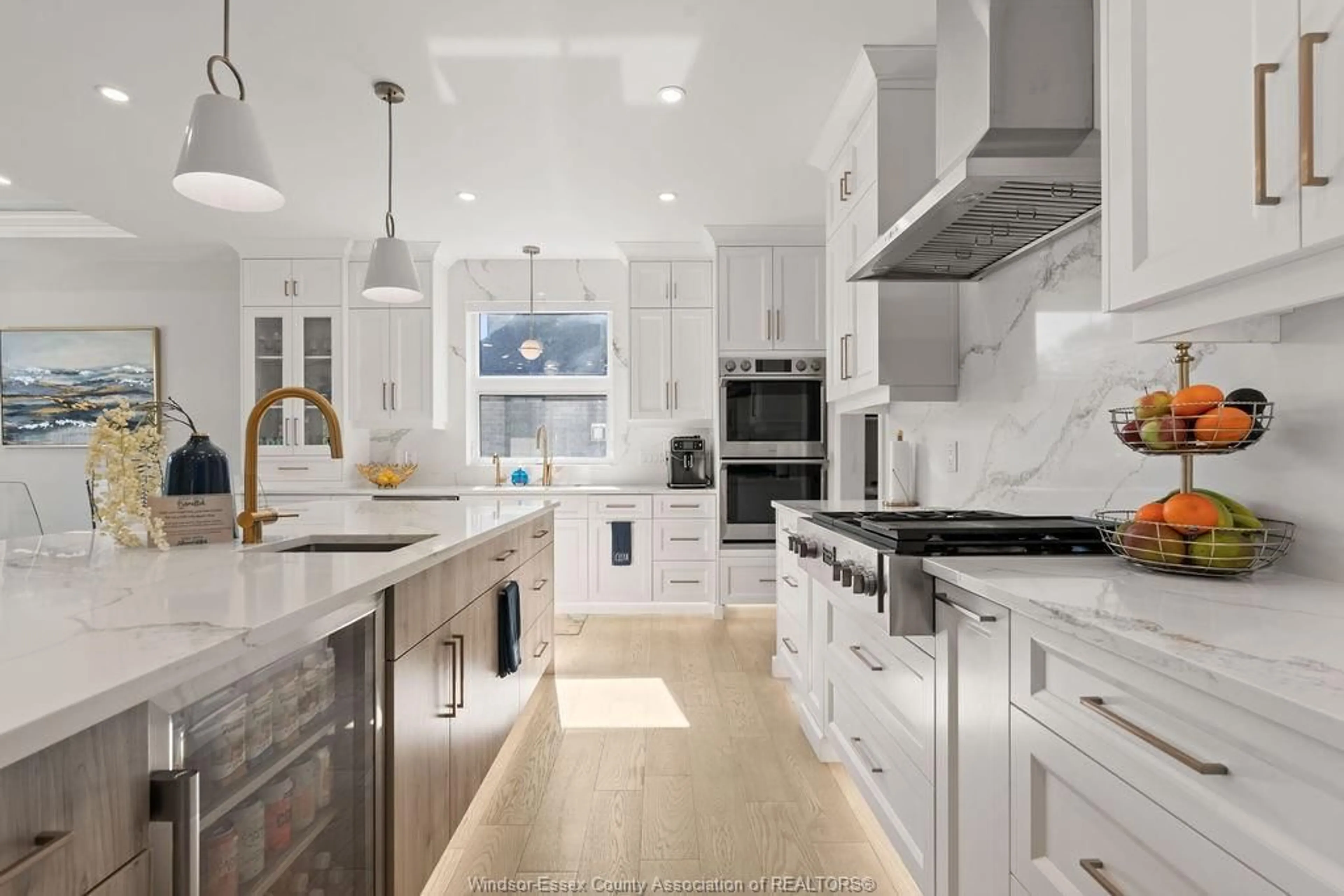 Contemporary kitchen, ceramic/tile floor for 258 XAVIER Cir, Lakeshore Ontario N8N 0J3