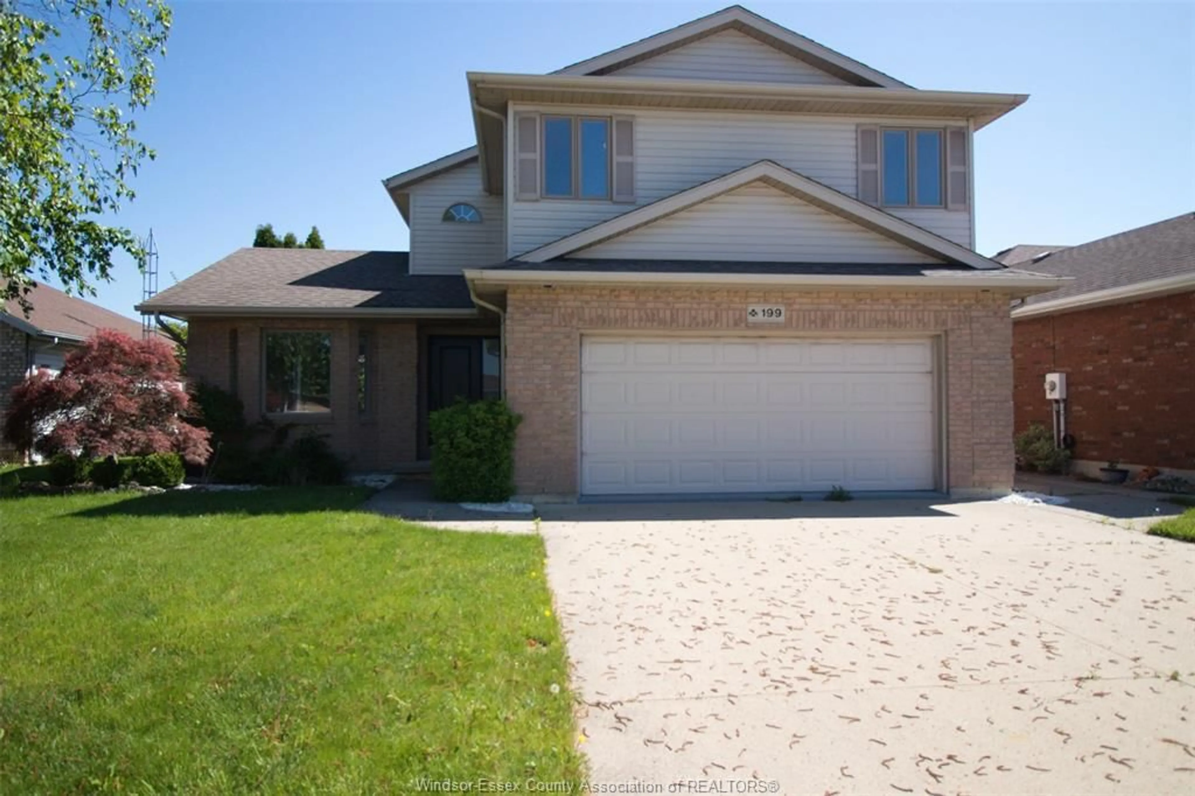 Home with brick exterior material, street for 199 GARDEN PATH, Chatham Ontario N7L 5M2