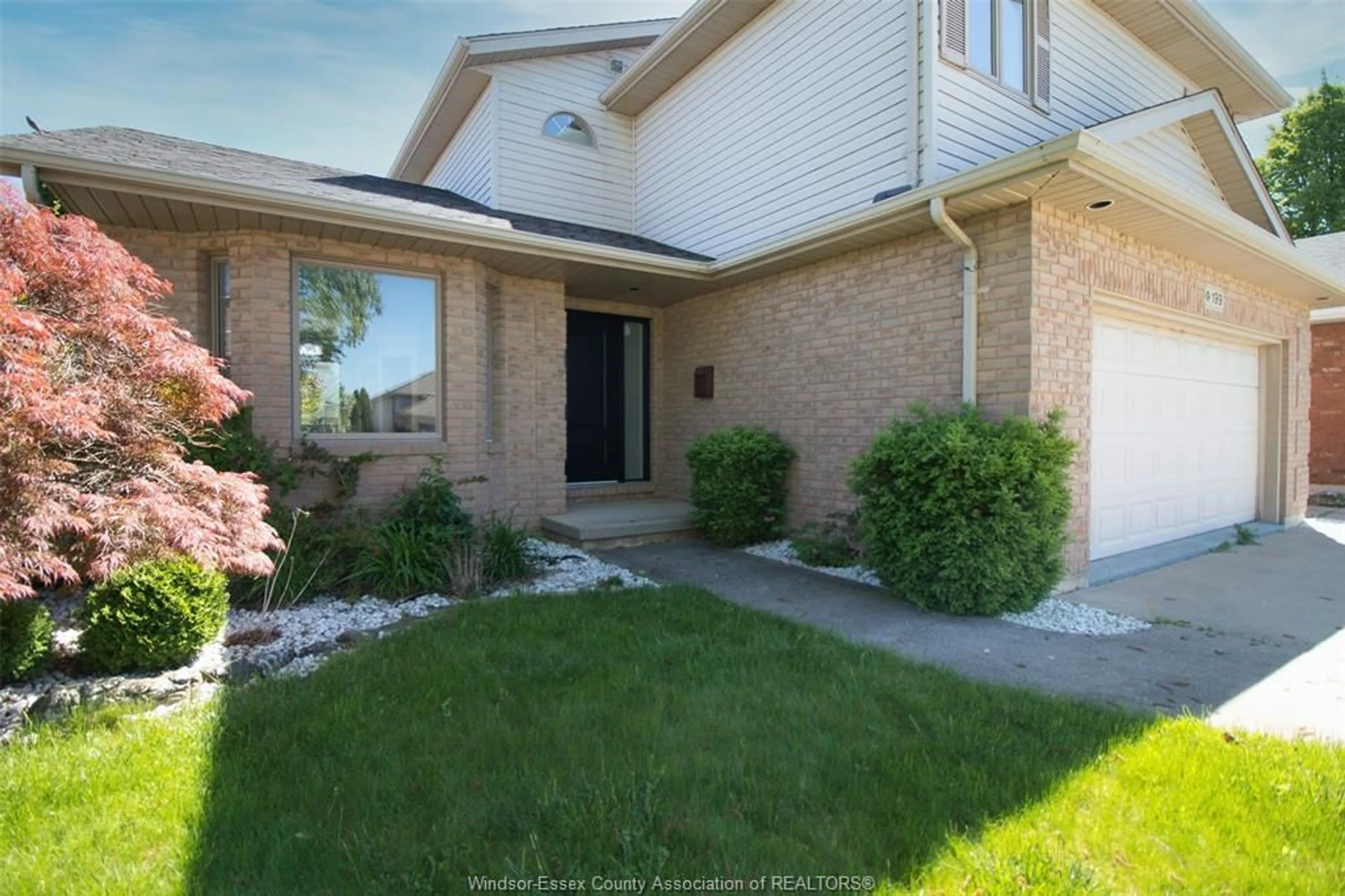 Home with brick exterior material, street for 199 GARDEN PATH, Chatham Ontario N7L 5M2