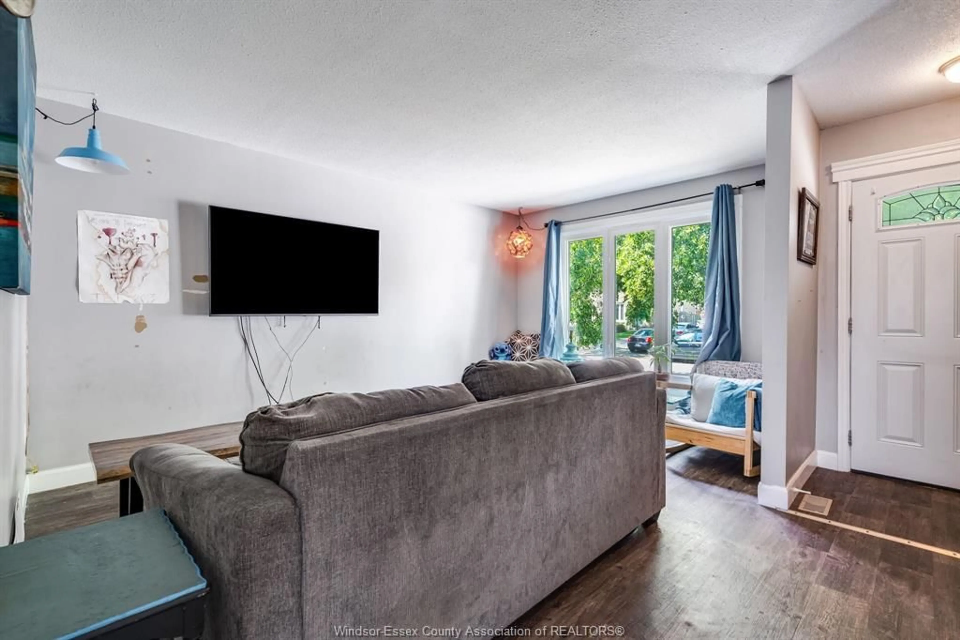 Living room with furniture, unknown for 3054 Coram, Windsor Ontario N8R 1P3