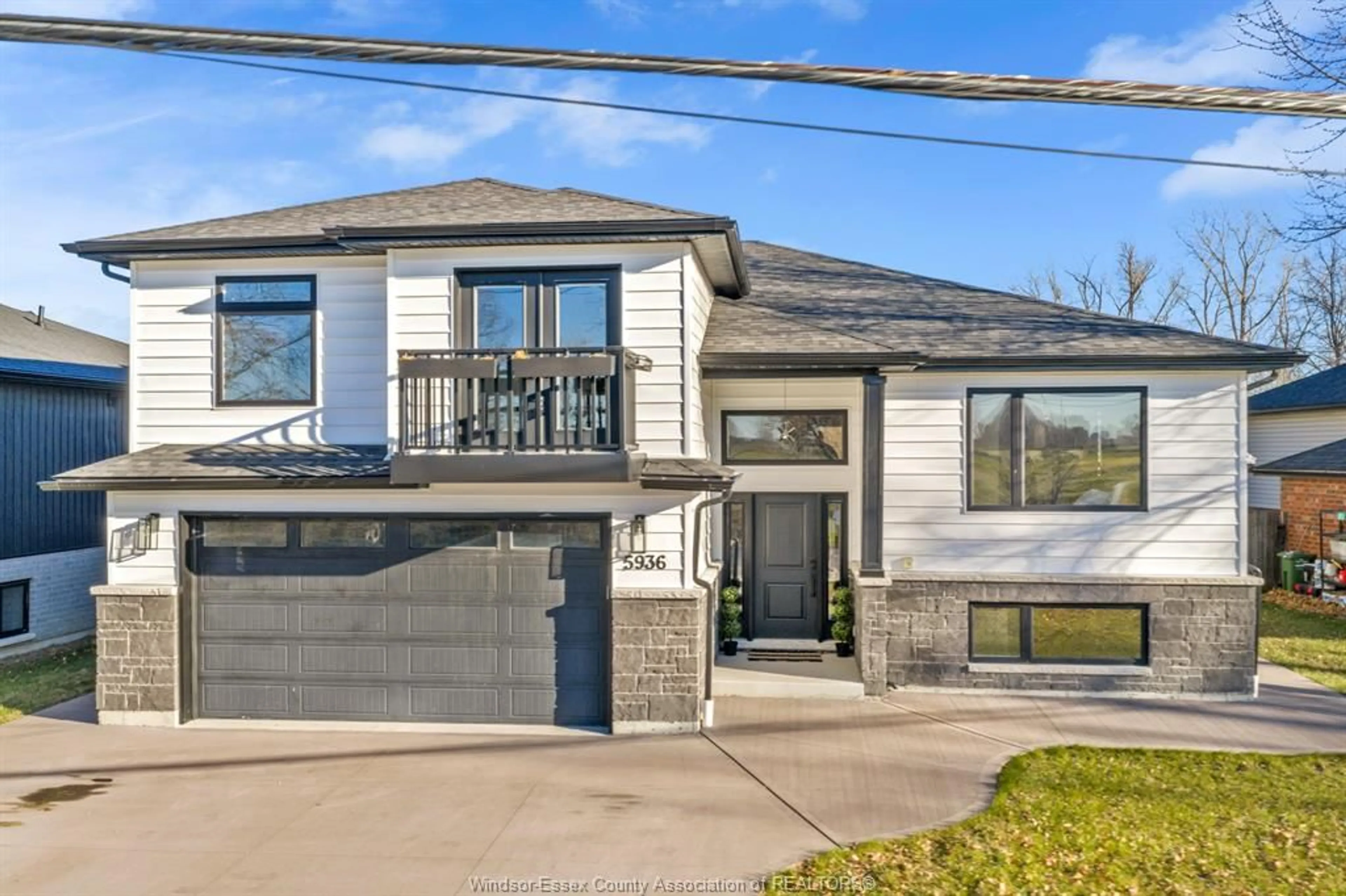 Unknown for 5936 MATCHETTE, LaSalle Ontario N9J 3W1