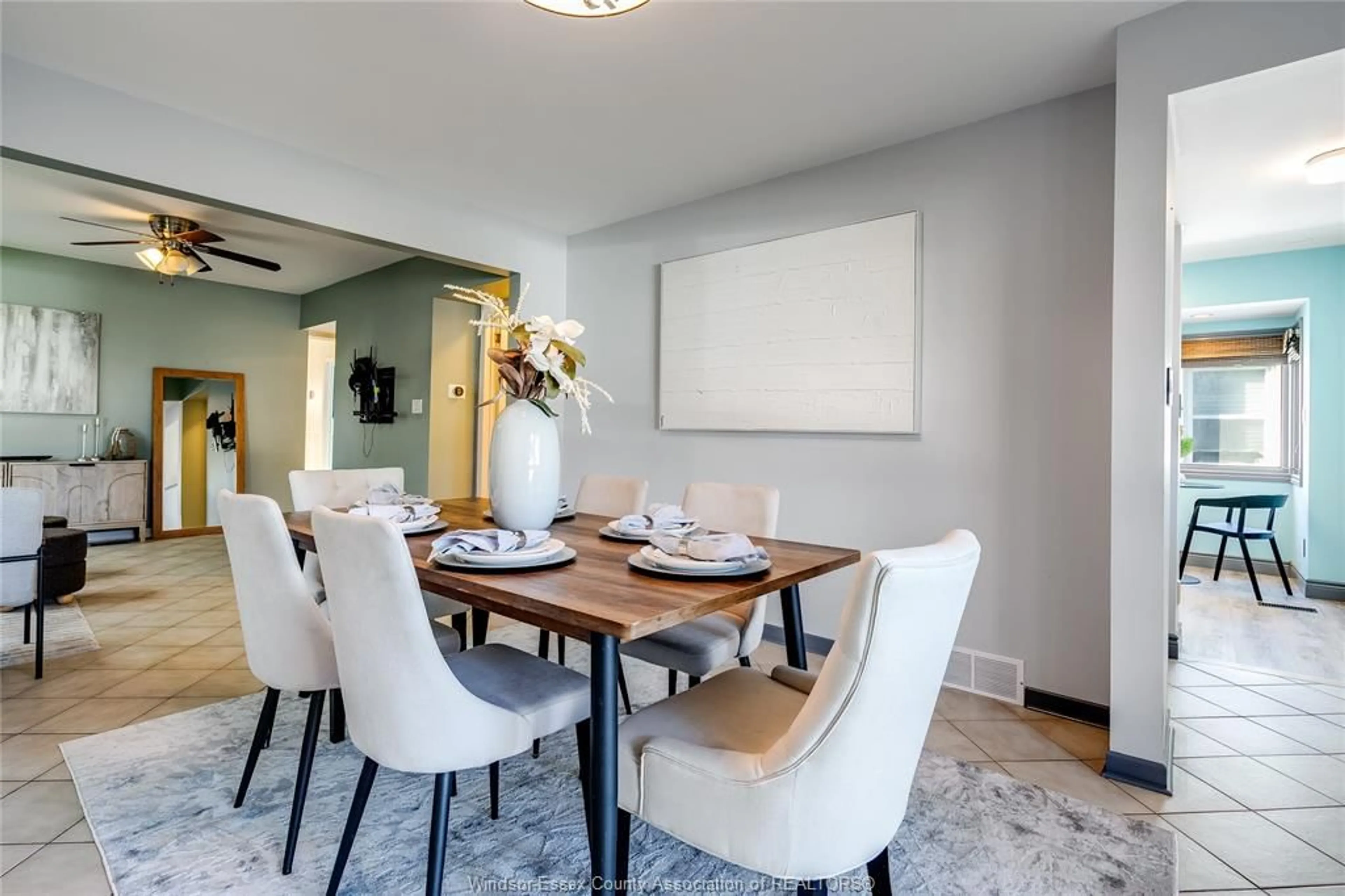 Dining room, unknown for 1733 Durham Pl, Windsor Ontario N8W 3A1