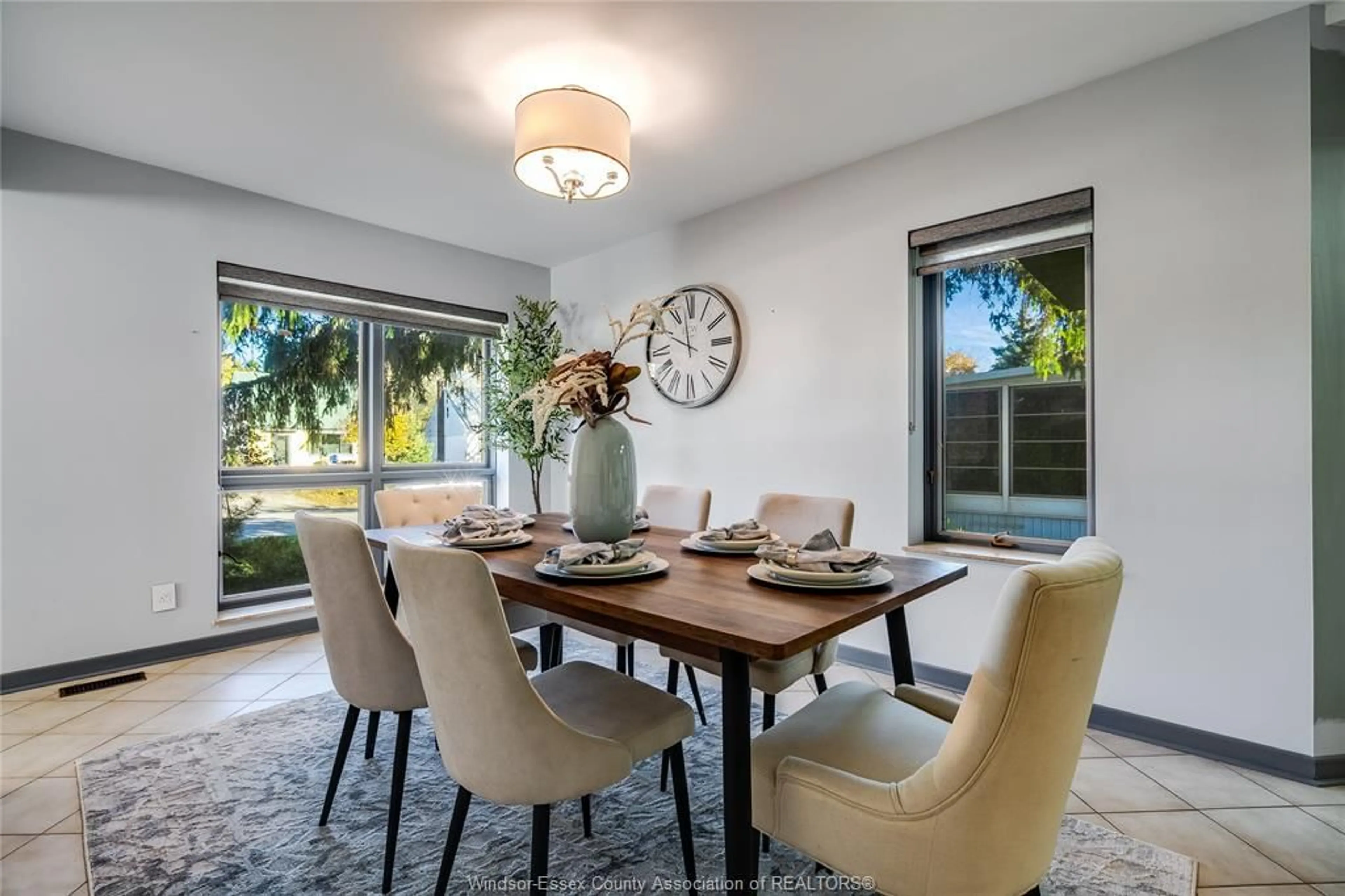 Dining room, unknown for 1733 Durham Pl, Windsor Ontario N8W 3A1