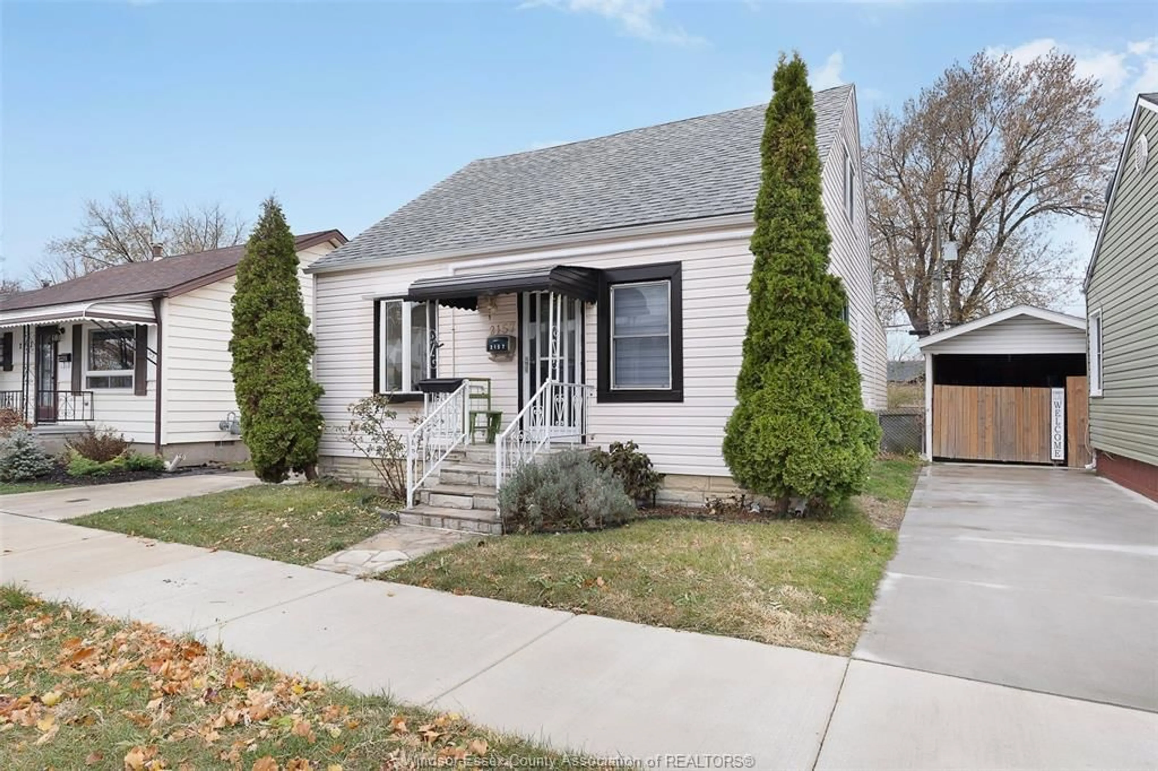 Home with vinyl exterior material, street for 2157 WELLESLEY AVE, Windsor Ontario N8W 2E8