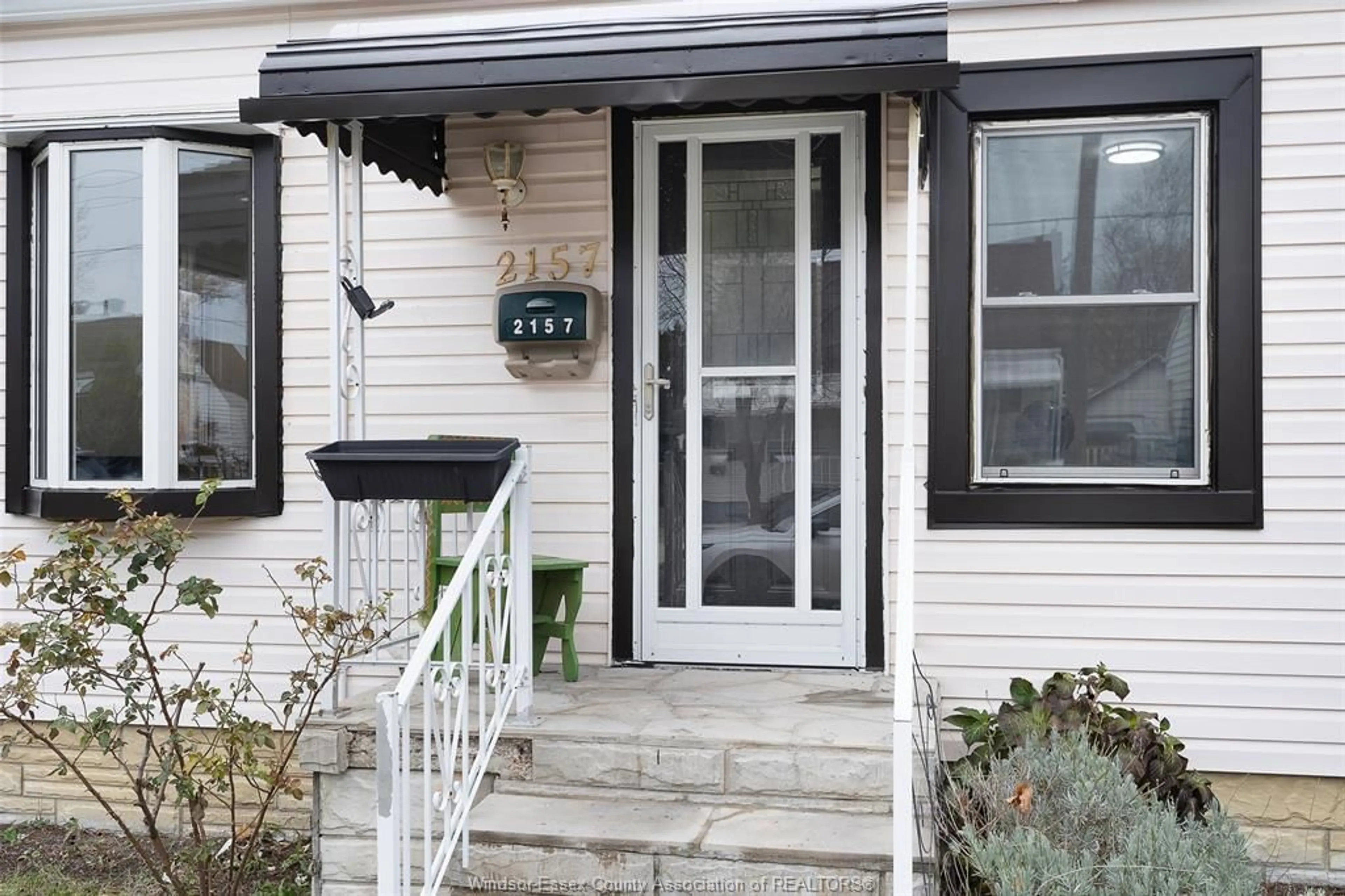 Unknown for 2157 WELLESLEY AVE, Windsor Ontario N8W 2E8