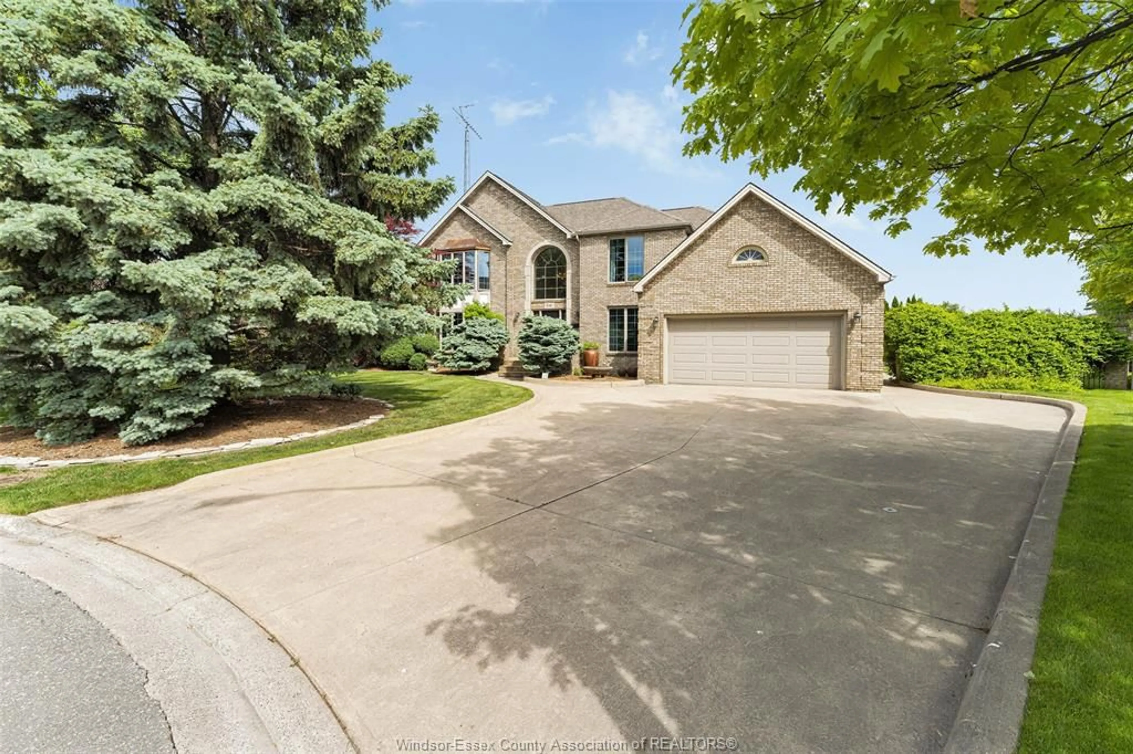 Home with brick exterior material, street for 541 KERR Cres, Lakeshore Ontario N0R 1A0