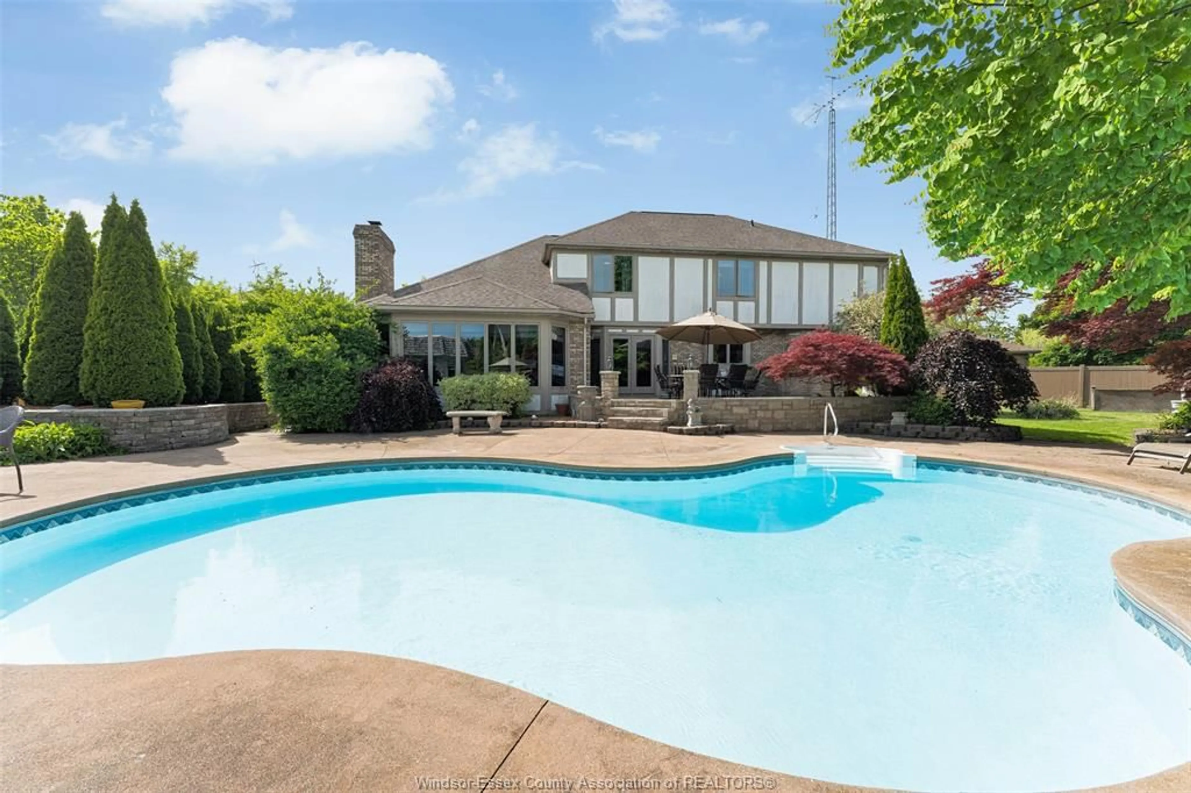 Pool for 541 KERR Cres, Lakeshore Ontario N0R 1A0