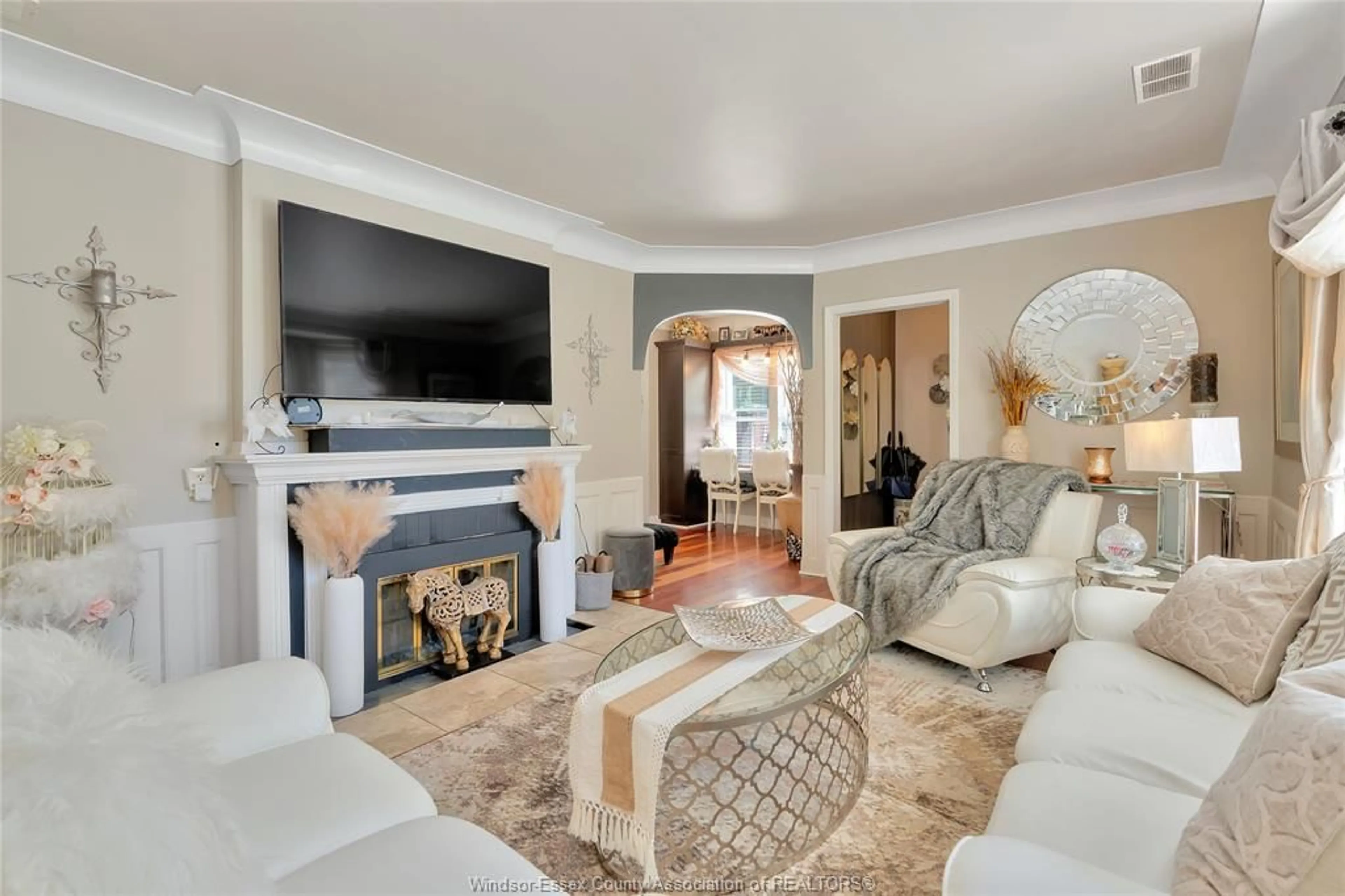 Living room with furniture, unknown for 2468 PRINCESS Ave, Windsor Ontario N8T 1V4