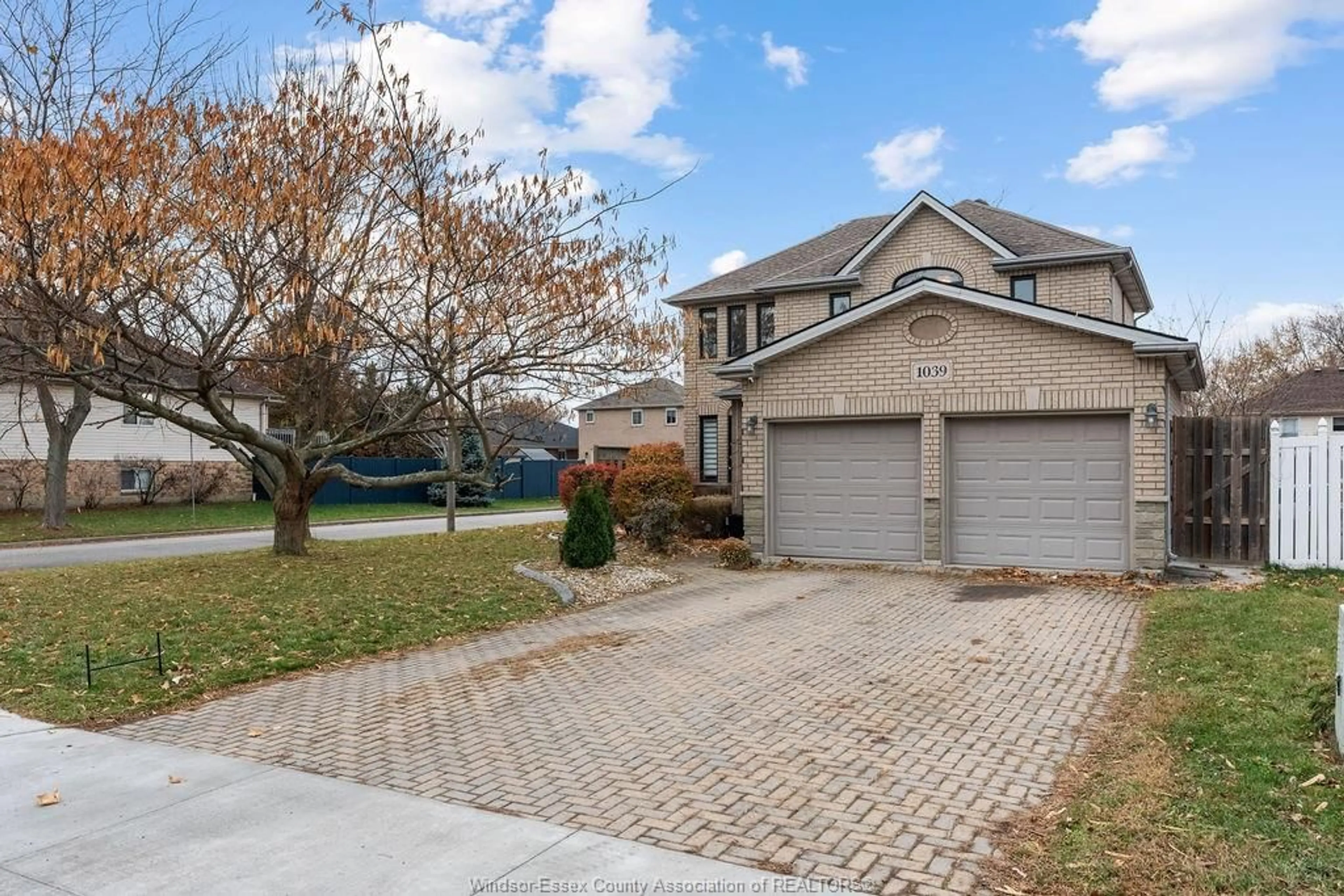 Unknown for 1039 CORA GREENWOOD, Windsor Ontario N8P 1K2