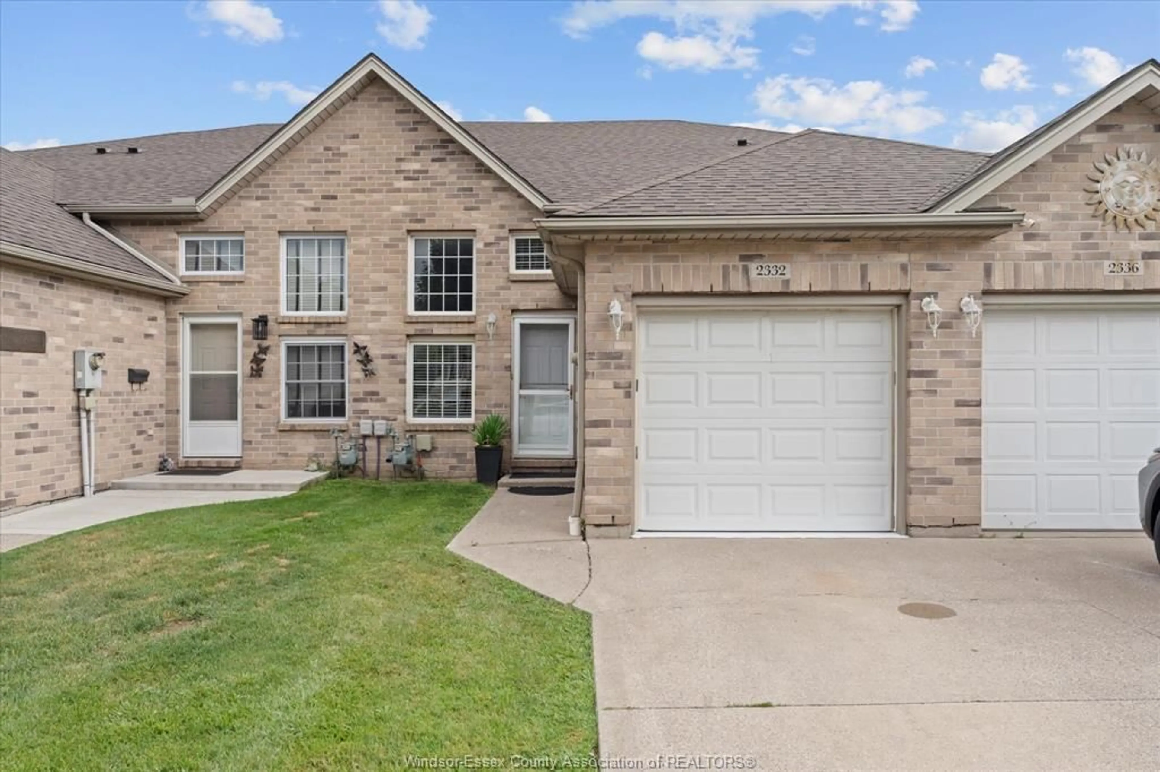 Home with brick exterior material, street for 2332 LAMONT St, Windsor Ontario N9E 4X3