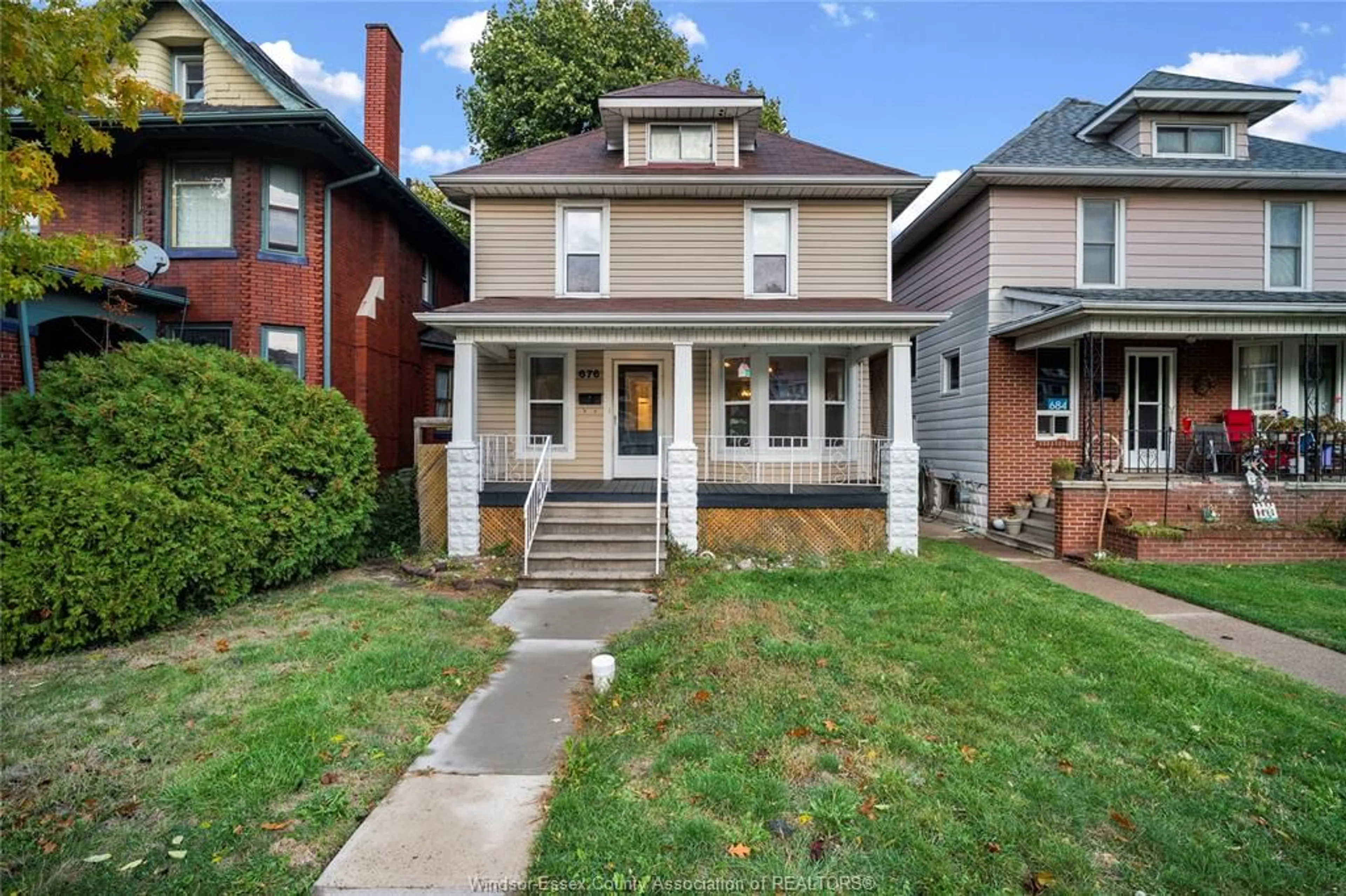 Home with brick exterior material, street for 676 MOY, Windsor Ontario N9A 2N6
