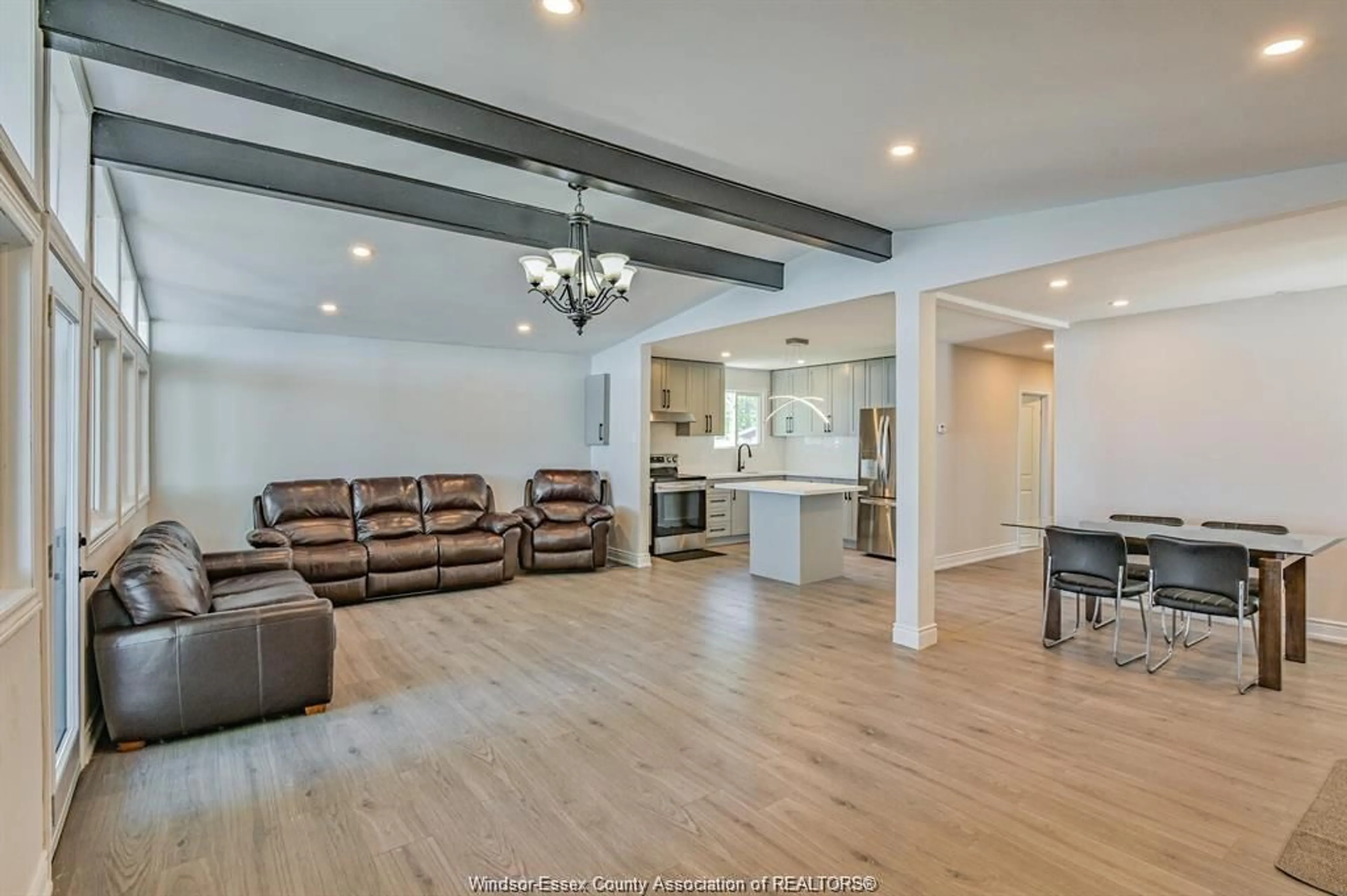 Open concept kitchen, unknown for 262 COTTERIE Pk, Leamington Ontario N0P 2P0