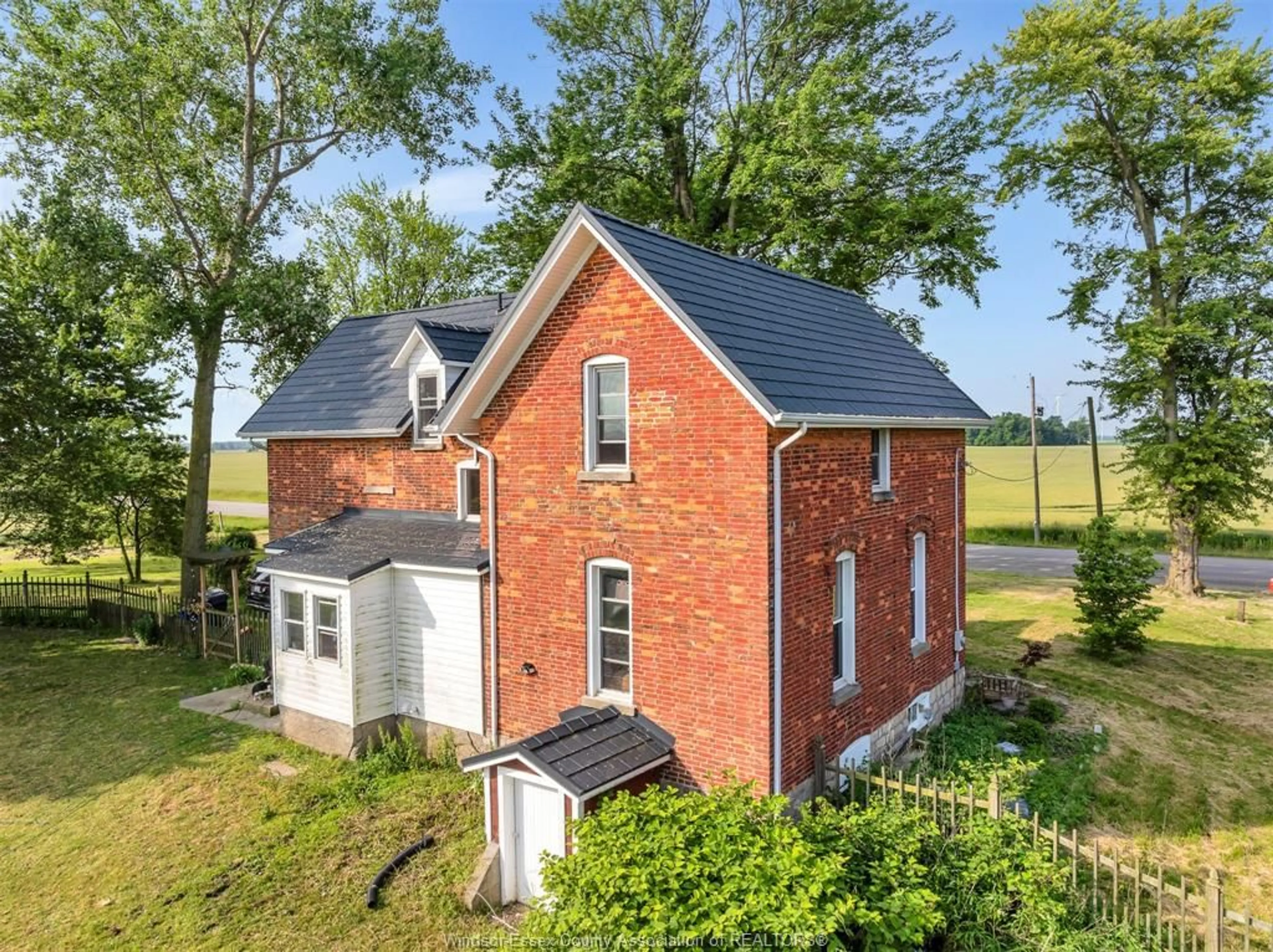 A pic from outside/outdoor area/front of a property/back of a property/a pic from drone, building for 21141 KENT BRIDGE Rd, Ridgetown Ontario N0P 2C0