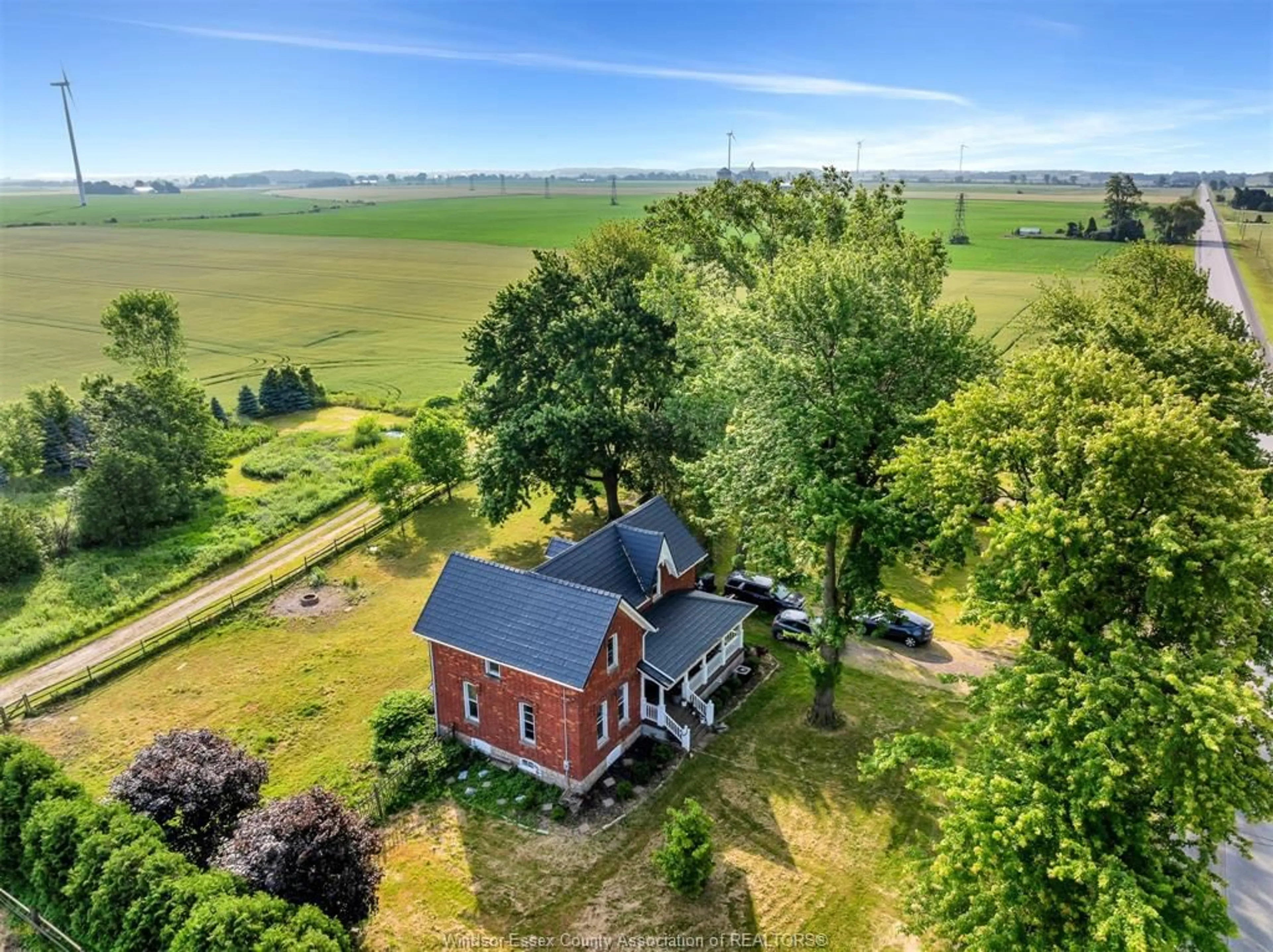 A pic from outside/outdoor area/front of a property/back of a property/a pic from drone, building for 21141 KENT BRIDGE Rd, Ridgetown Ontario N0P 2C0