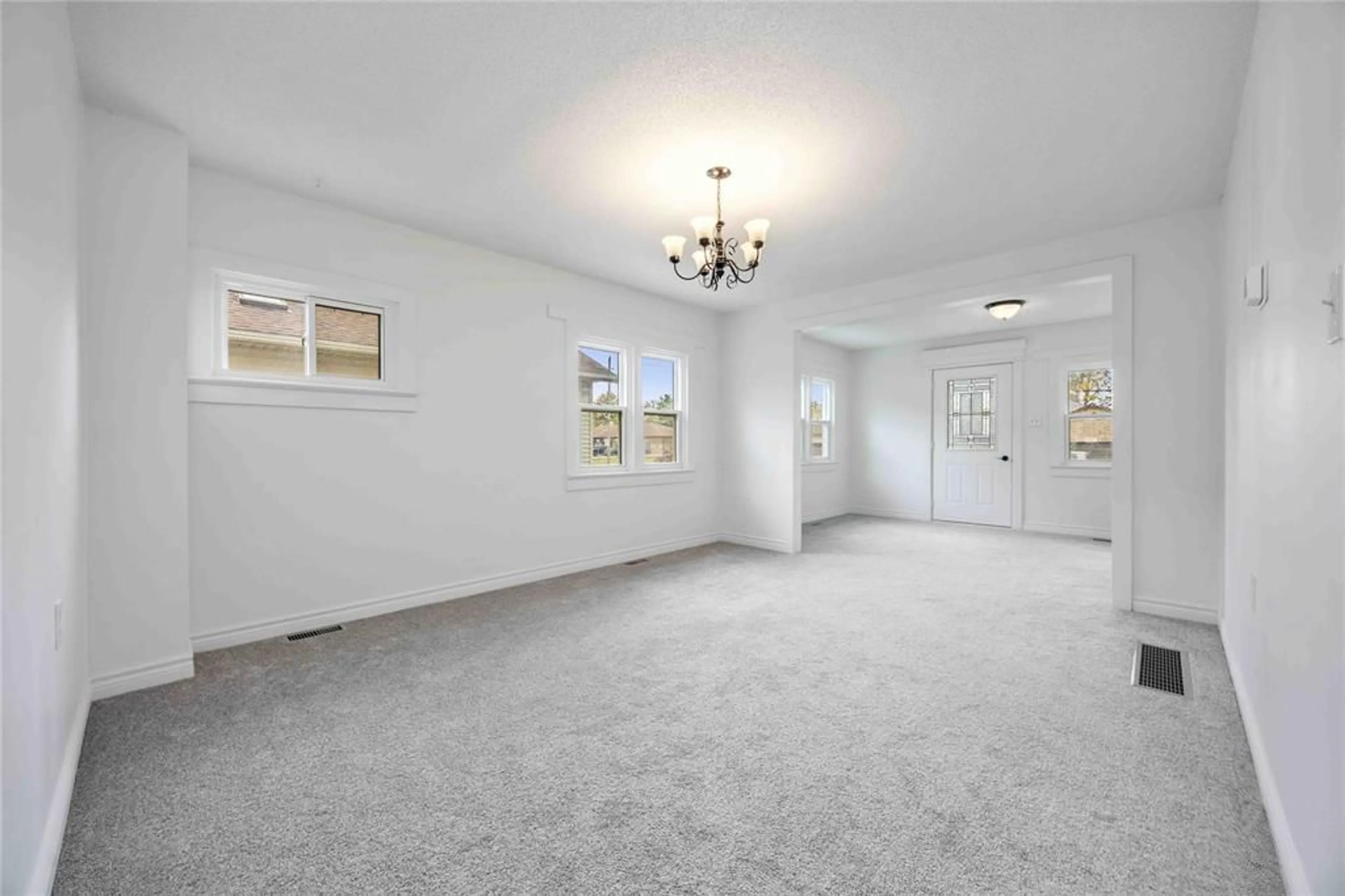 A pic of a room for 4482 Petrolia Line, Petrolia Ontario N0N 1R0