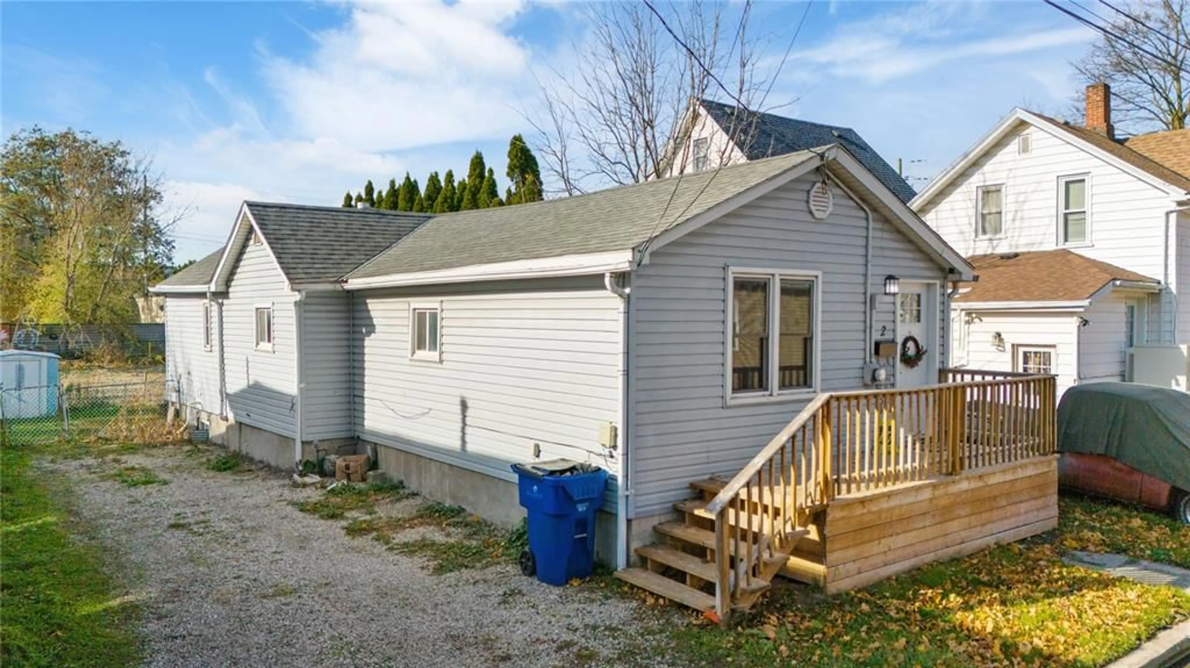 Unknown for 2 DANIEL'S Pl, Chatham Ontario N7M 4P5