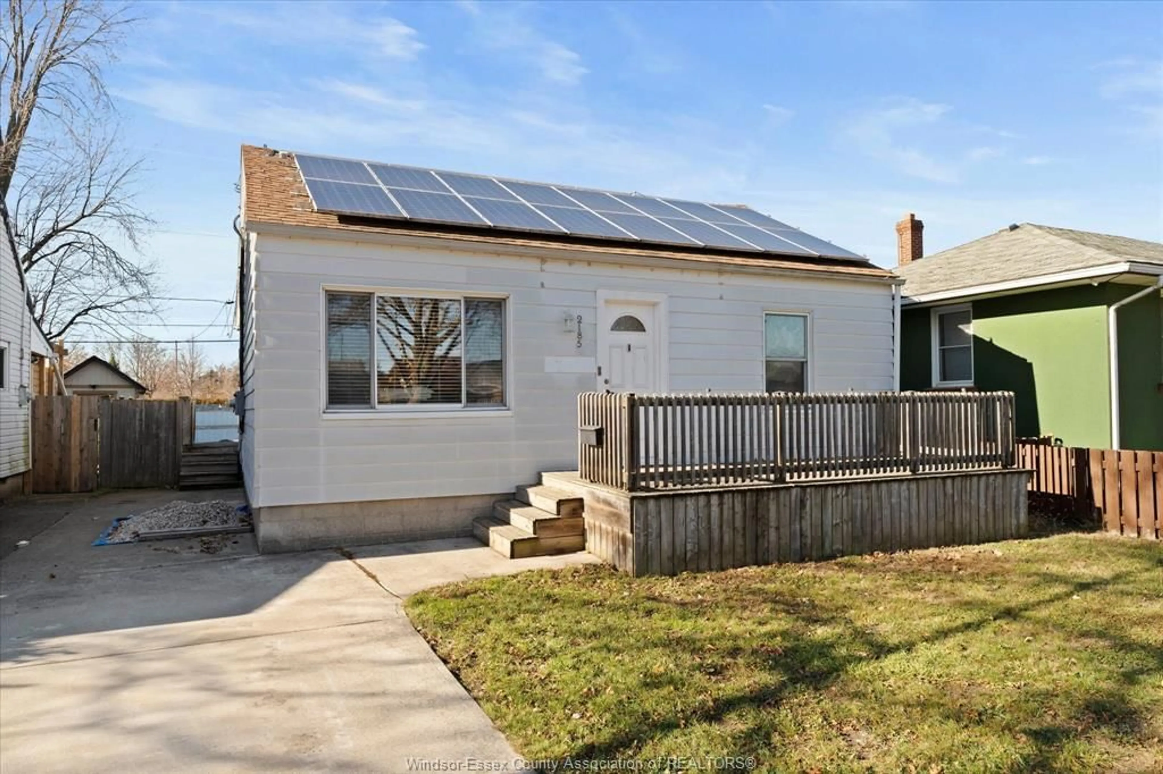 Unknown for 2185 PARENT Ave, Windsor Ontario N8W 2E2