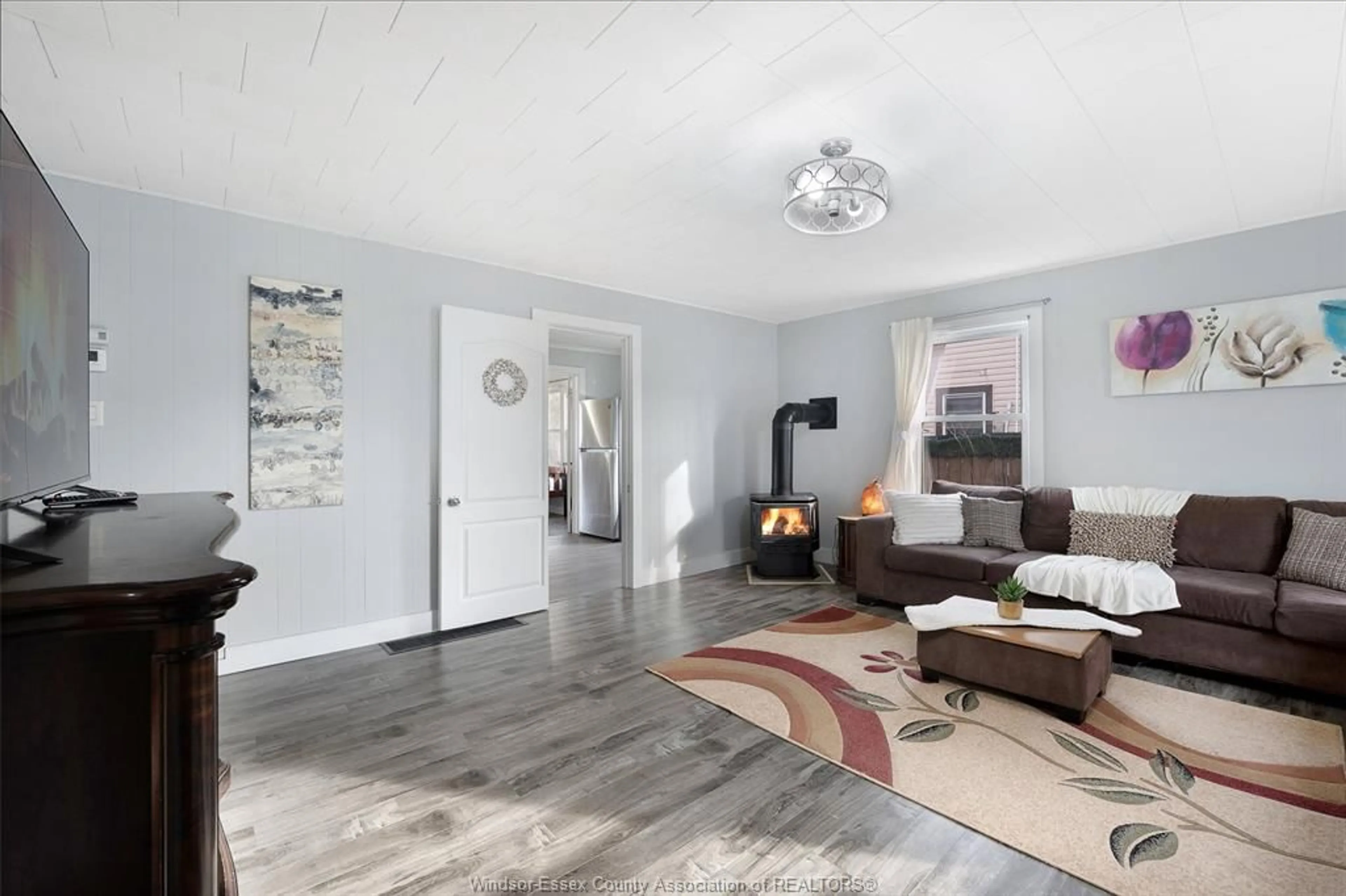 Living room with furniture, unknown for 1456 ELSMERE, Windsor Ontario N9X 4G9