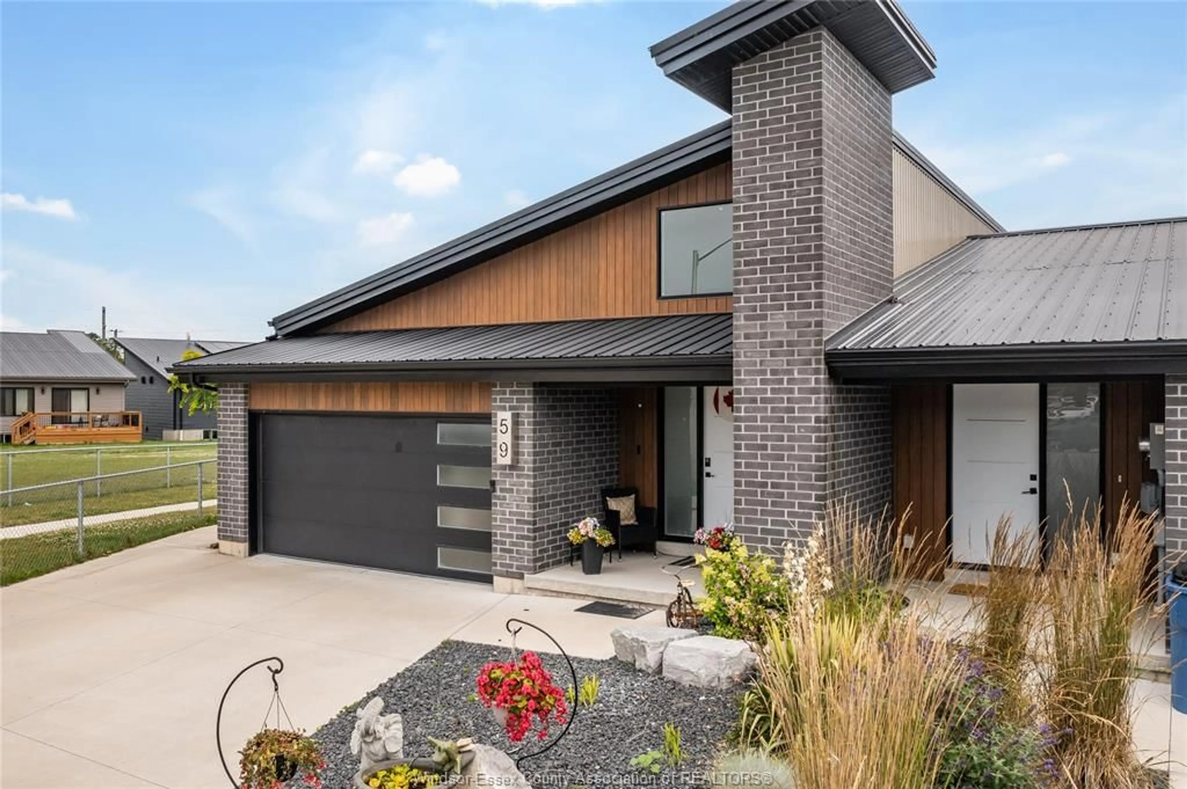 Home with brick exterior material, street for 59 CLARA Cres, Chatham Ontario N7M 0R8