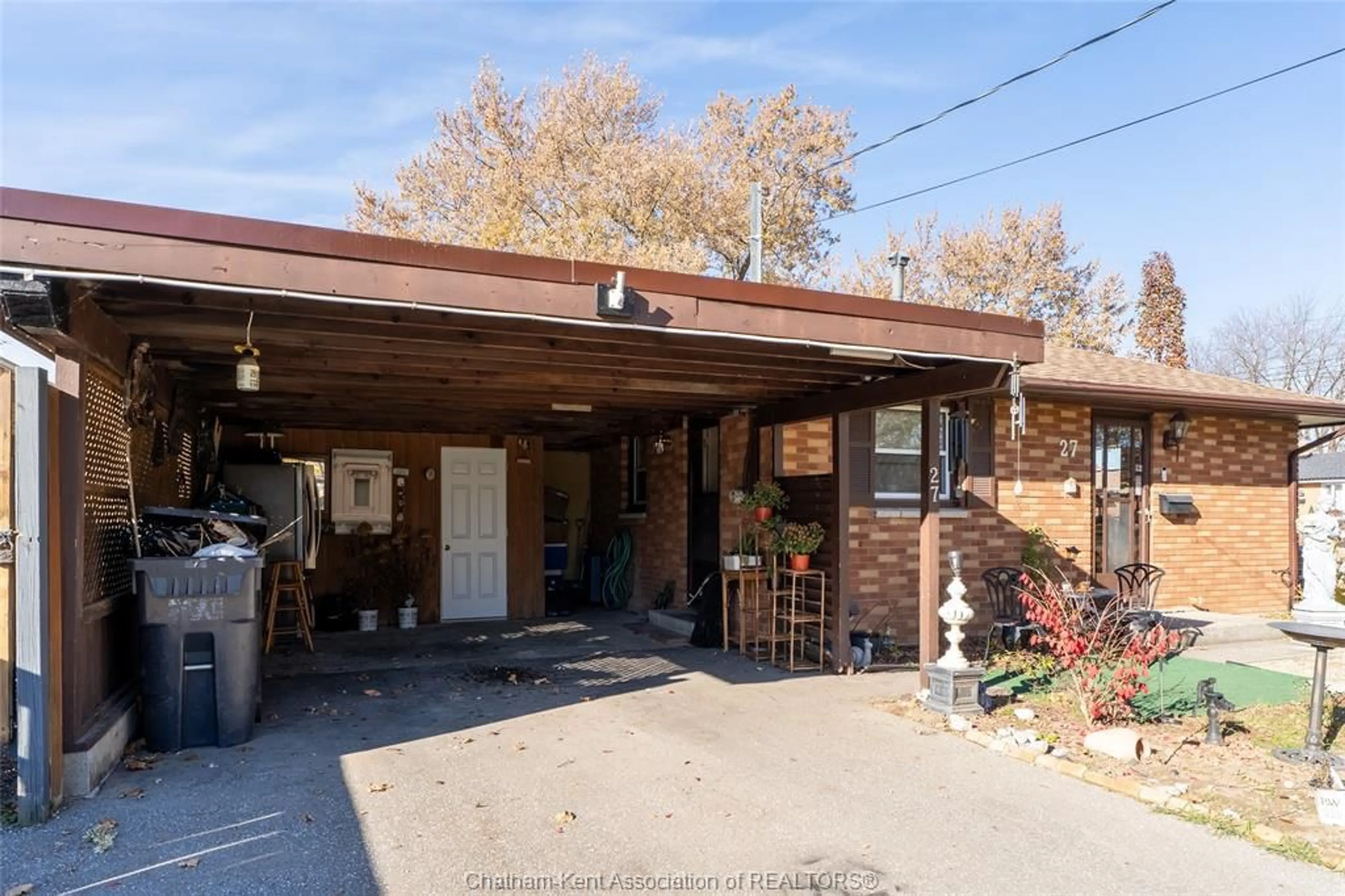 Unknown for 27 Hillcrest Ave, Chatham Ontario N7M 4E9