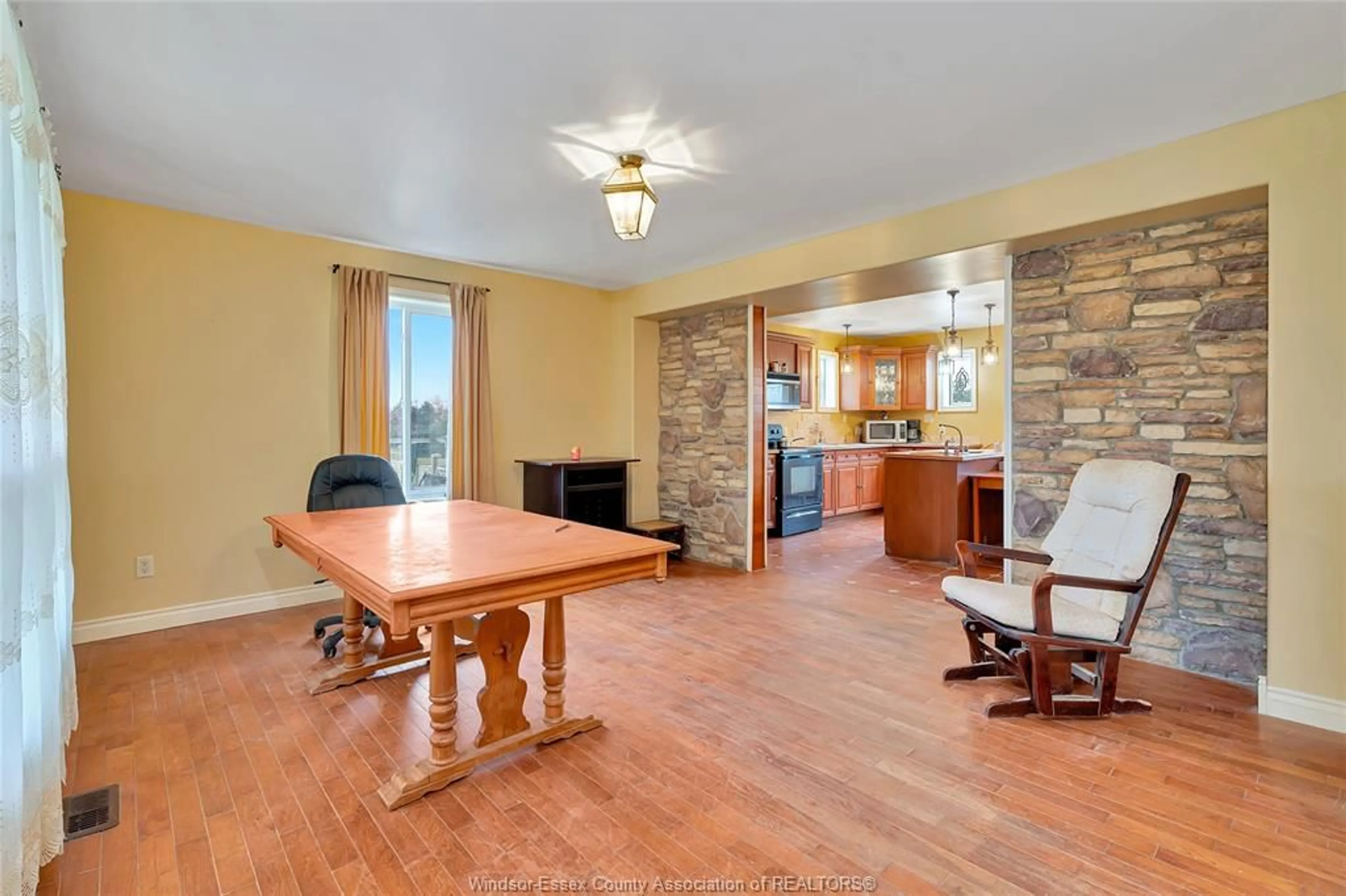 Unknown for 309 SOUTH MIDDLE Rd, Lakeshore Ontario N0R 1K0