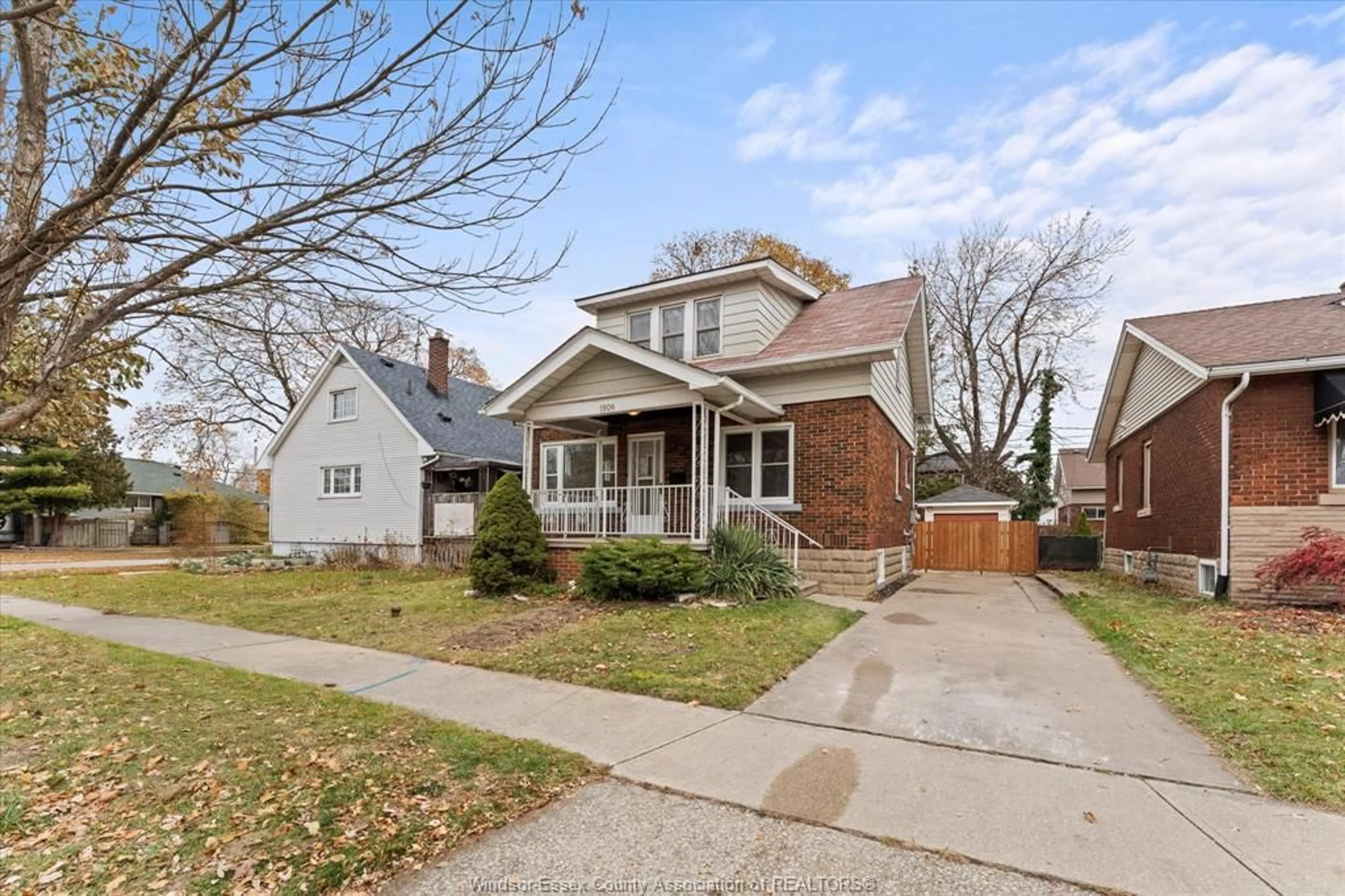 Home with brick exterior material, street for 1906 GEORGE Ave, Windsor Ontario N8W 4M1