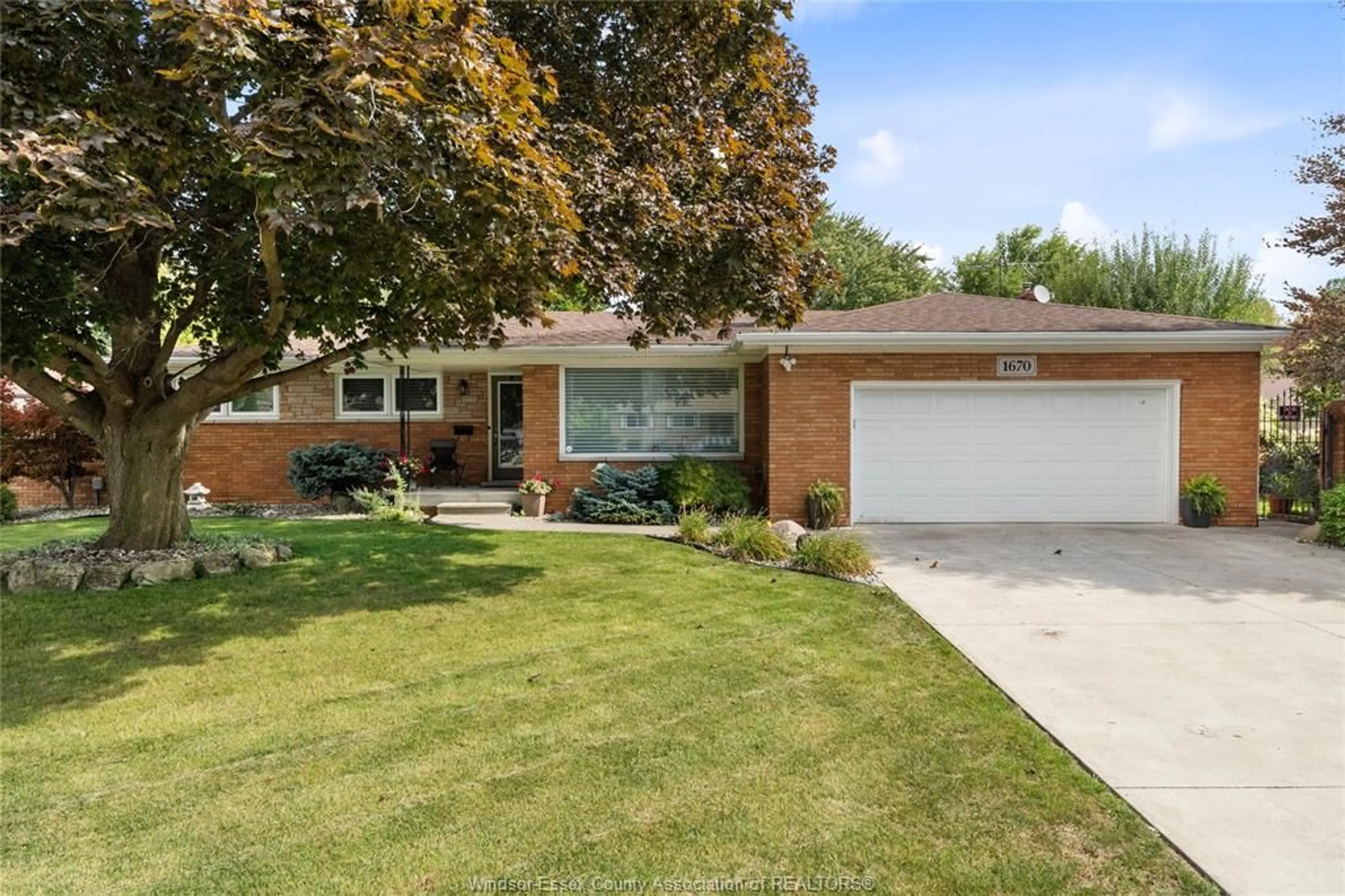 Home with brick exterior material, street for 1670 CAMPBELL, Windsor Ontario N9B 2K6