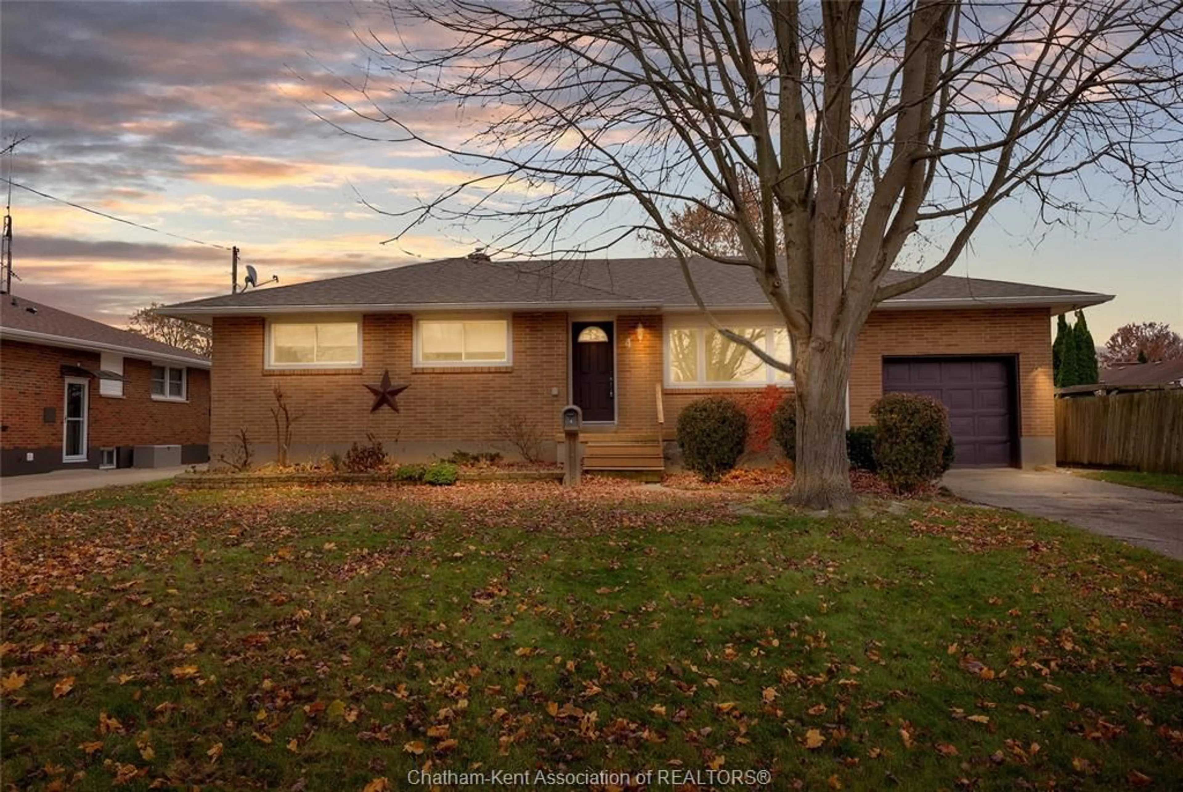 Home with brick exterior material, street for 4 Jupiter Ave, Chatham Ontario N7M 4C5