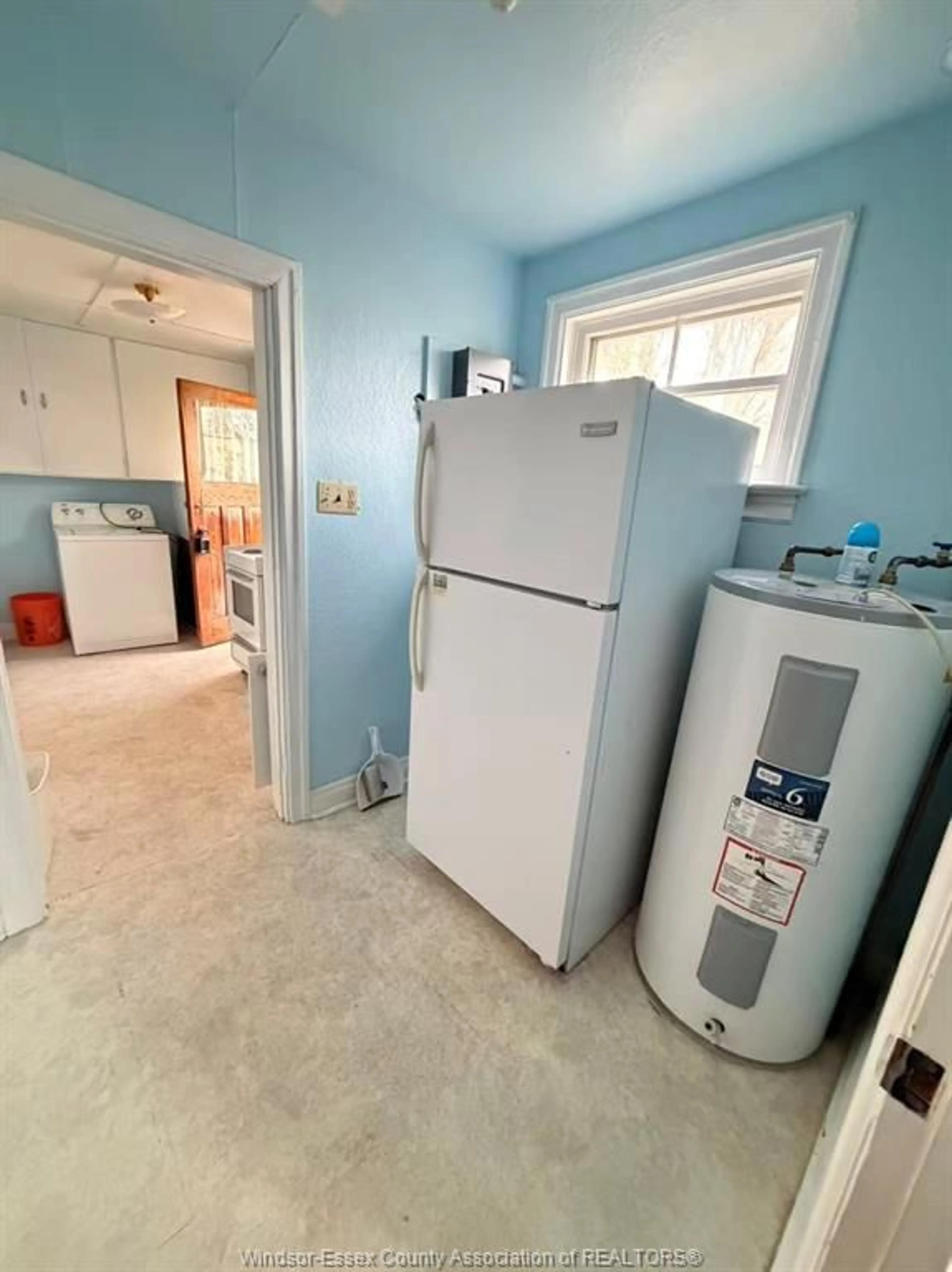 Unknown for 11 O'NEIL St, Chatham Ontario N7M 3A4