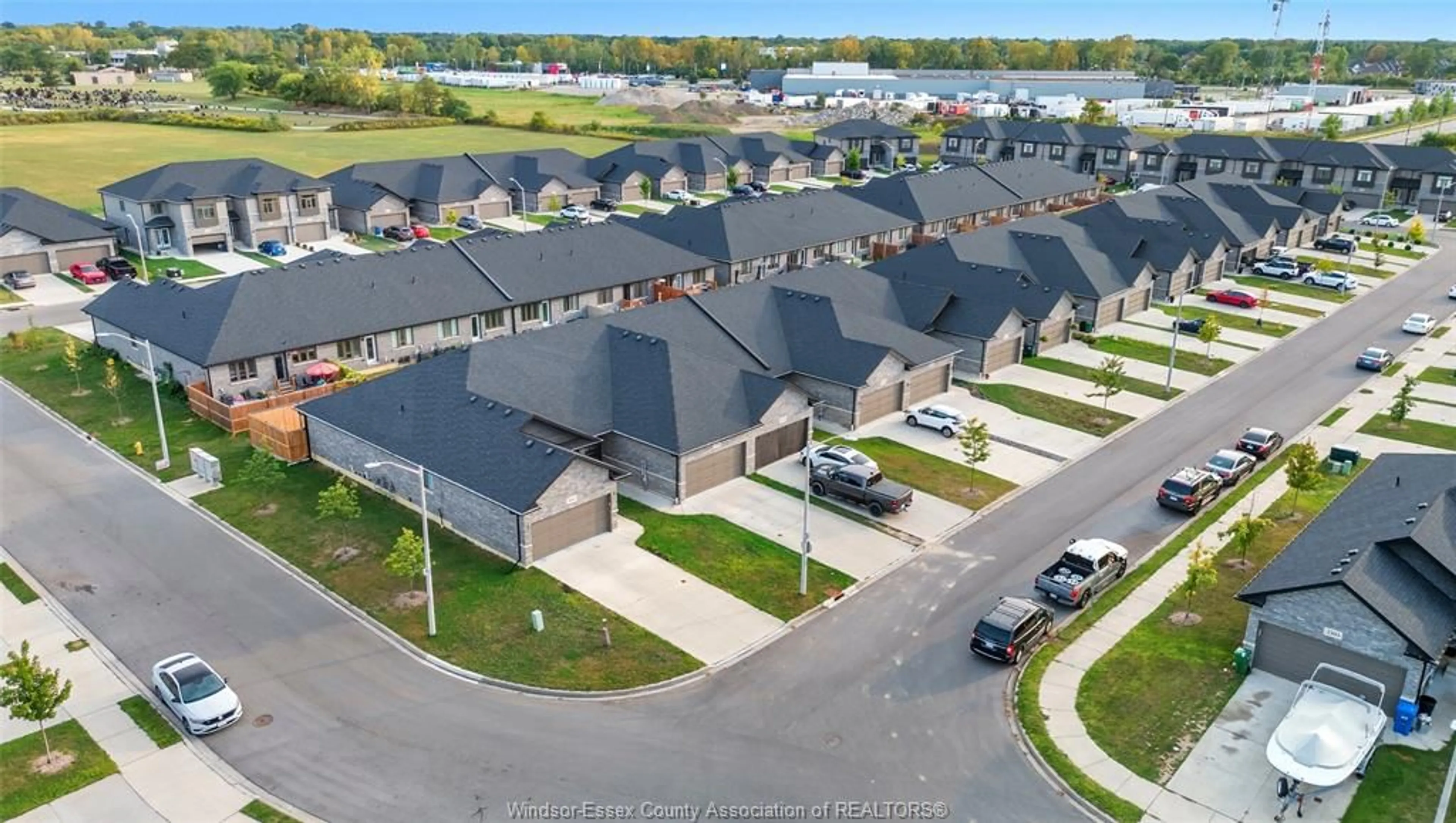 A pic from outside/outdoor area/front of a property/back of a property/a pic from drone, street for 3641 HALLEE Cres, Windsor Ontario N8W 0B2