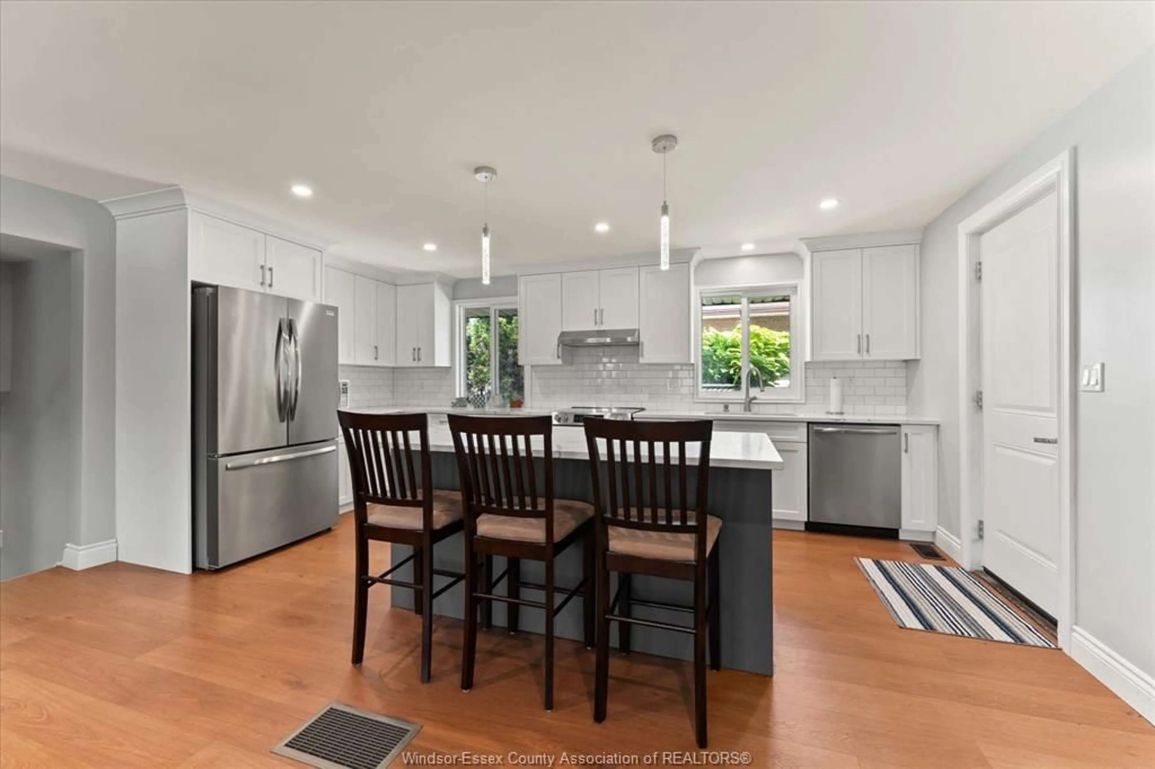 Open concept kitchen, ceramic/tile floor for 528 SANDISON, Windsor Ontario N9E 1R7