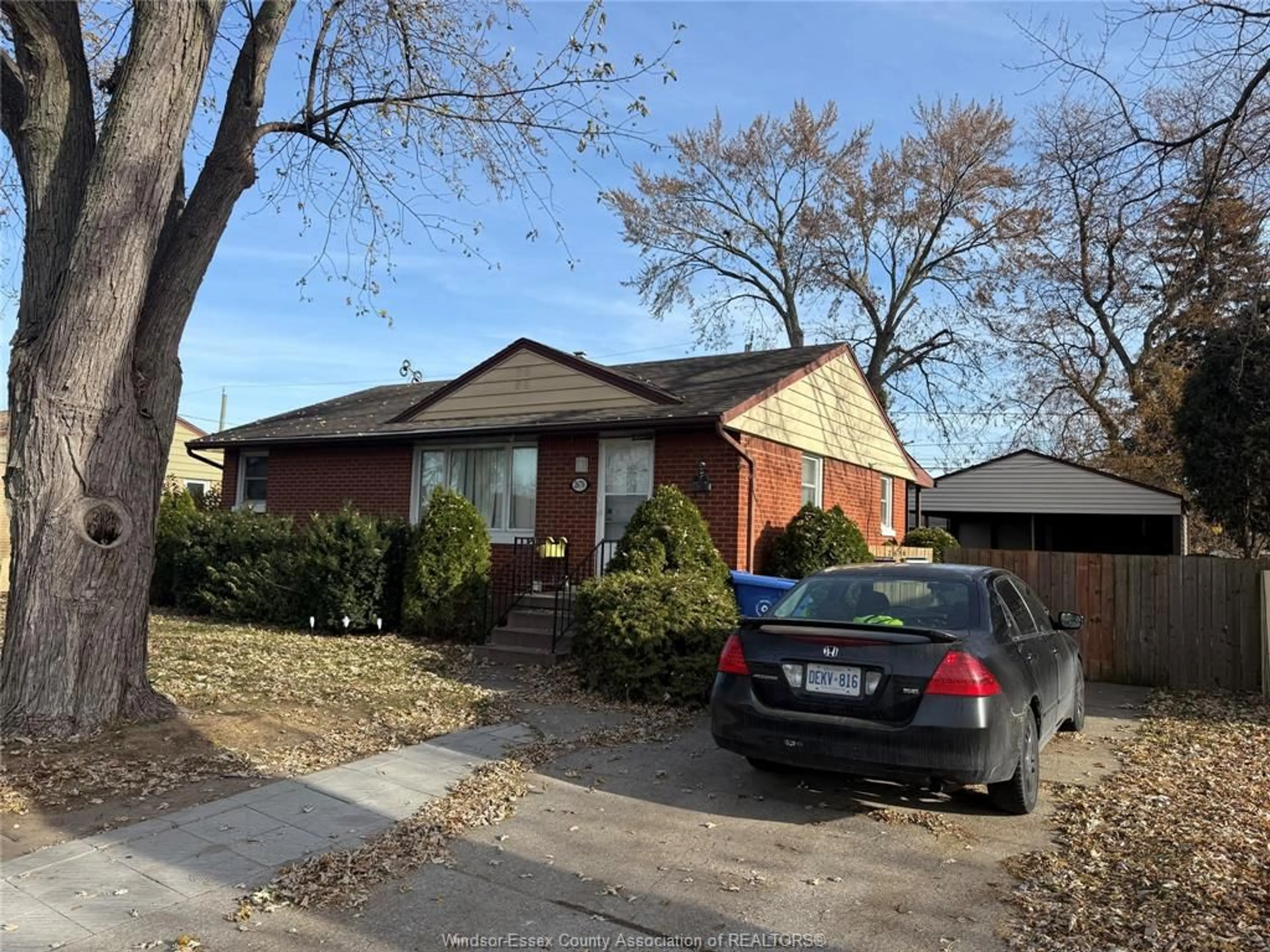 Home with brick exterior material, street for 2678 ASKIN Ave, Windsor Ontario N9E 3B7