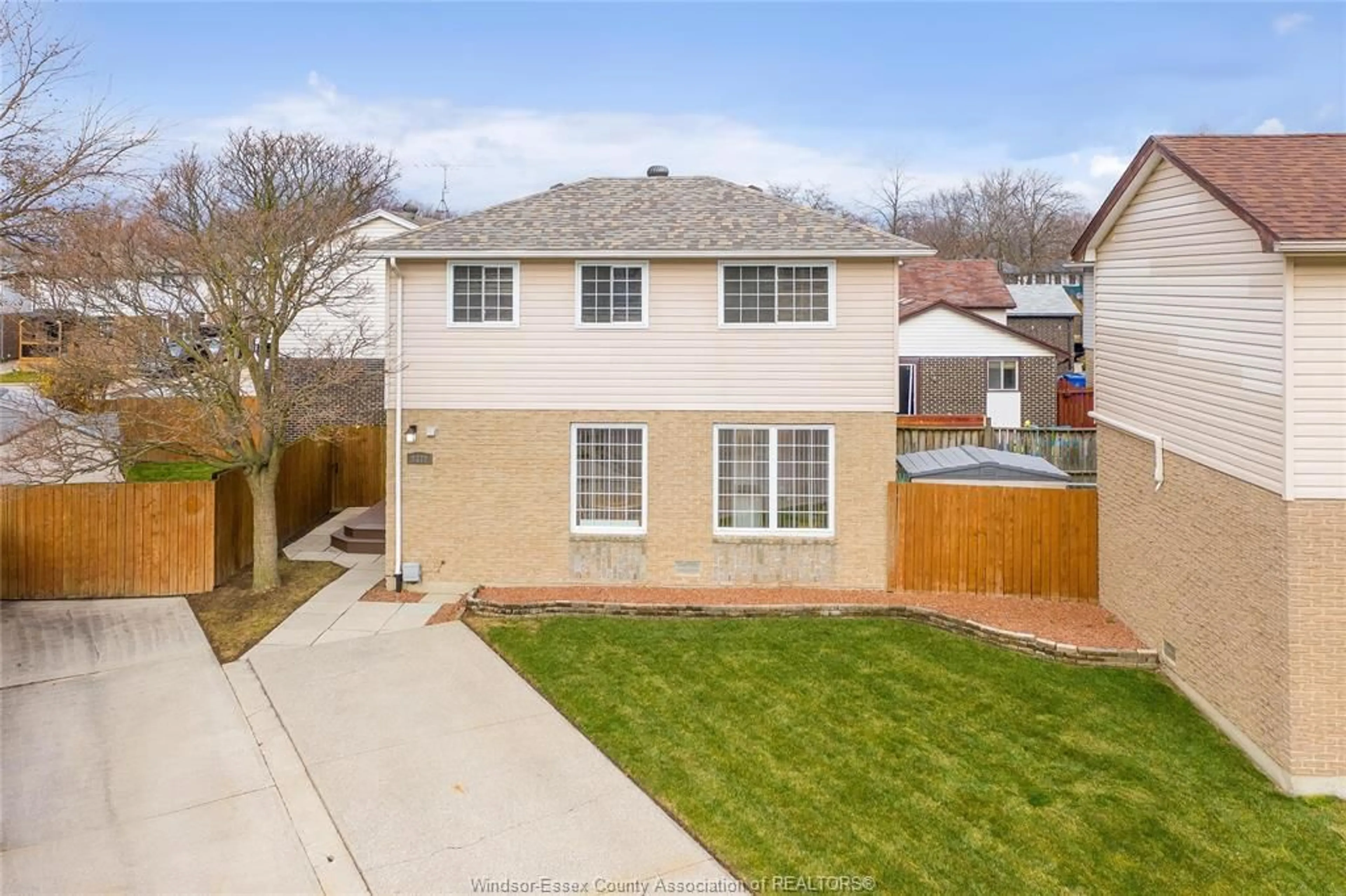 A pic from outside/outdoor area/front of a property/back of a property/a pic from drone, street for 9318 BAYSWATER CT., Windsor Ontario N8S 4L1