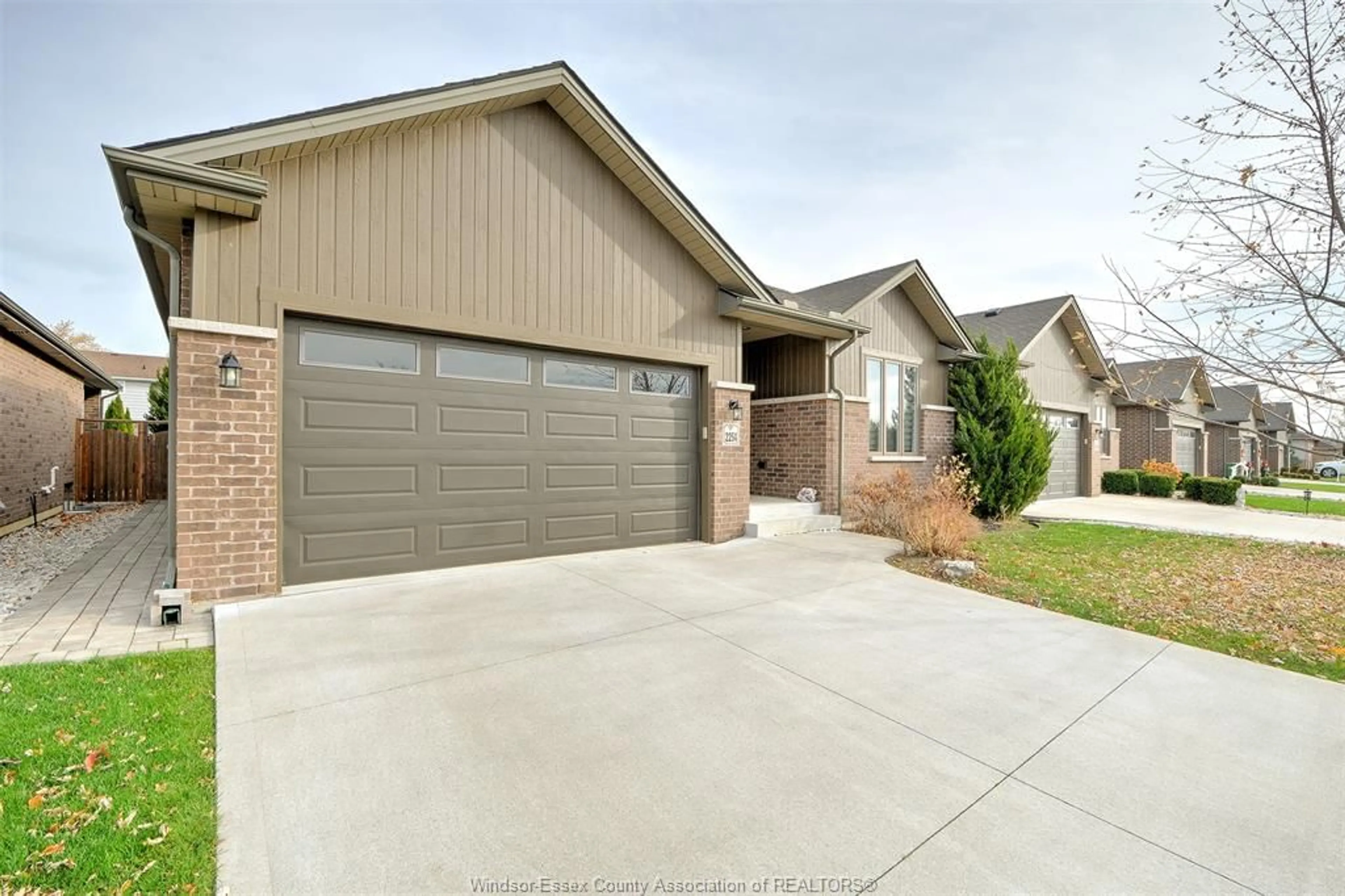 Home with brick exterior material, street for 2254 MAITLAND, Windsor Ontario N8P 0B7